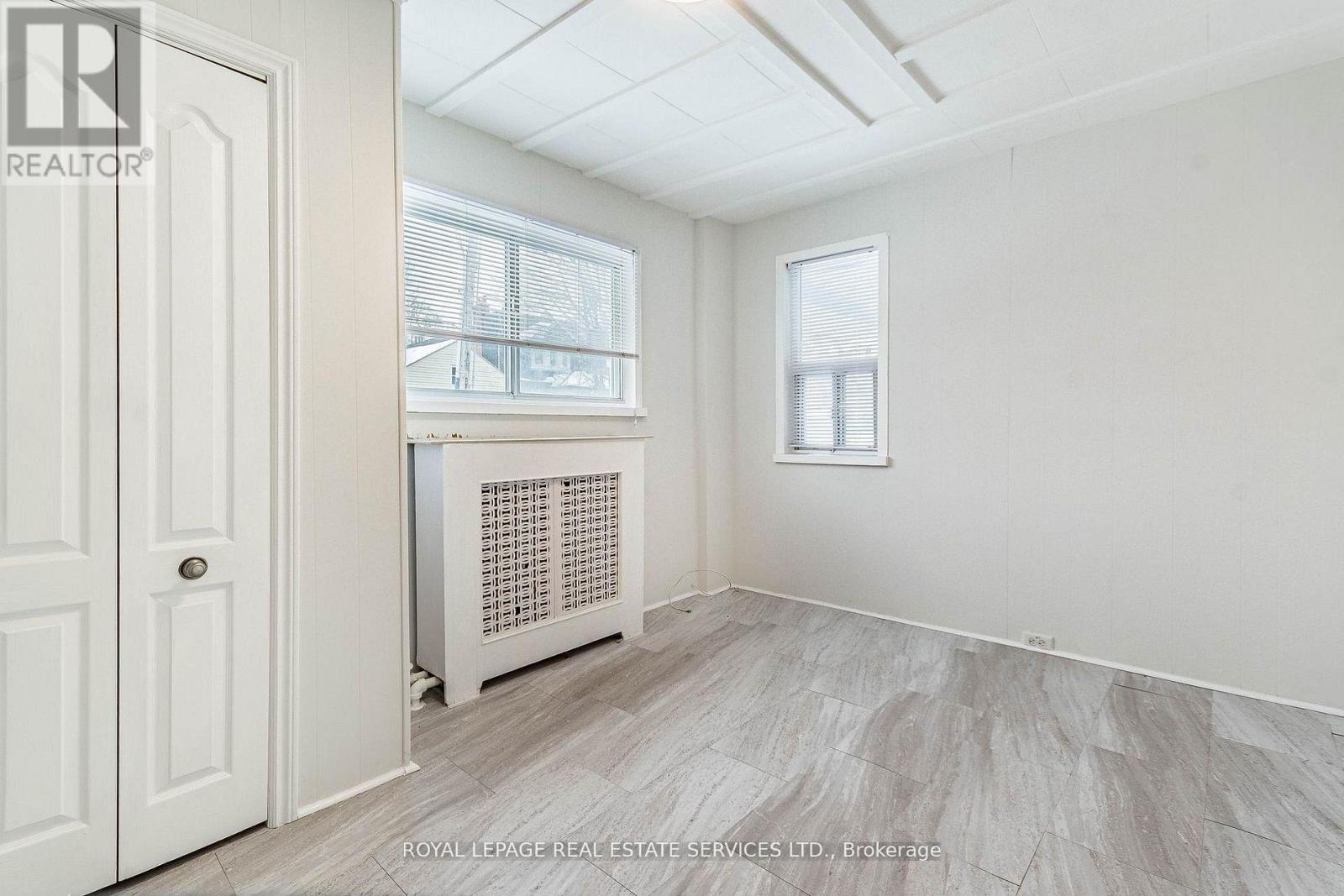 1160 Dufferin Street Property Photo 6