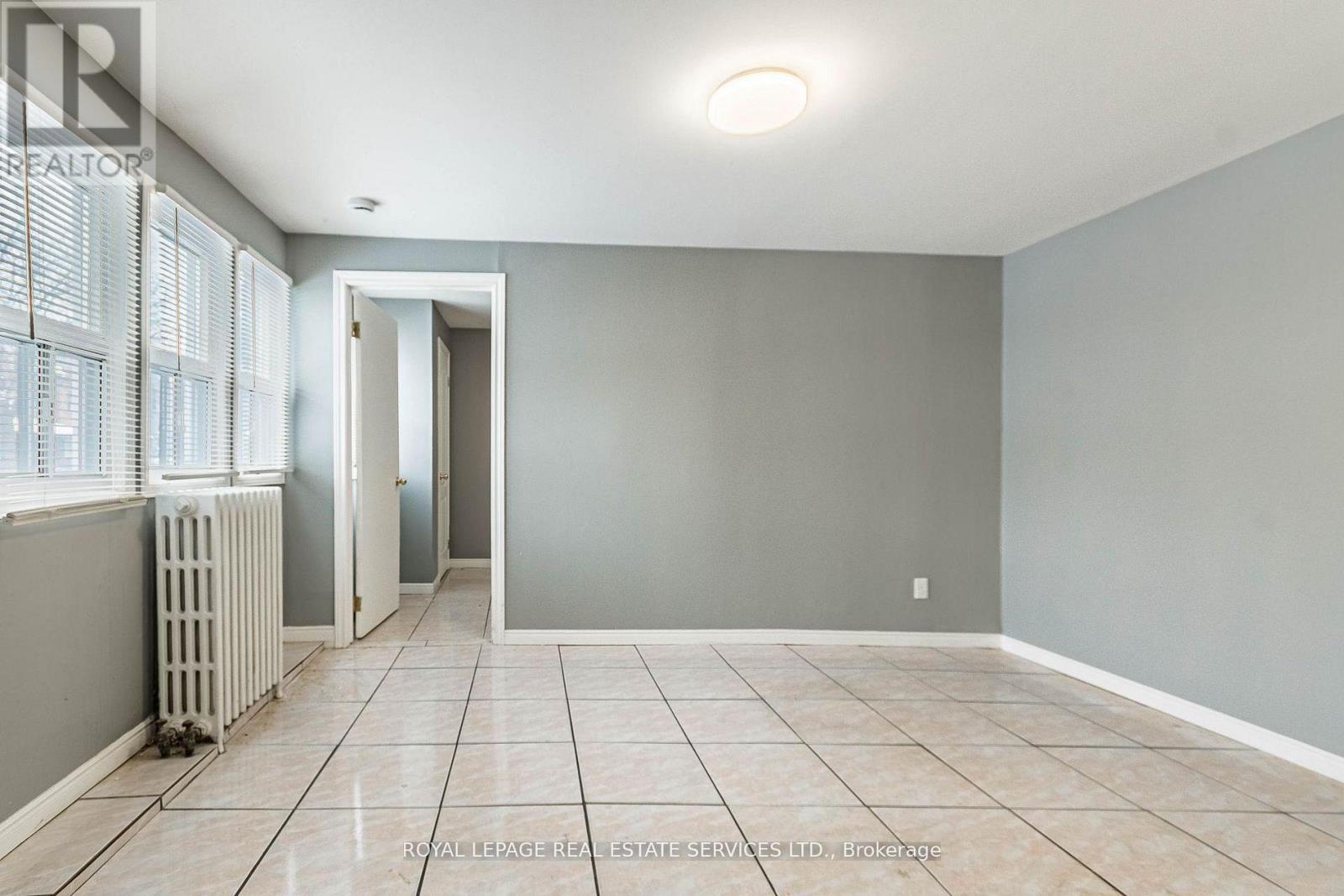1160 Dufferin Street Property Photo 16