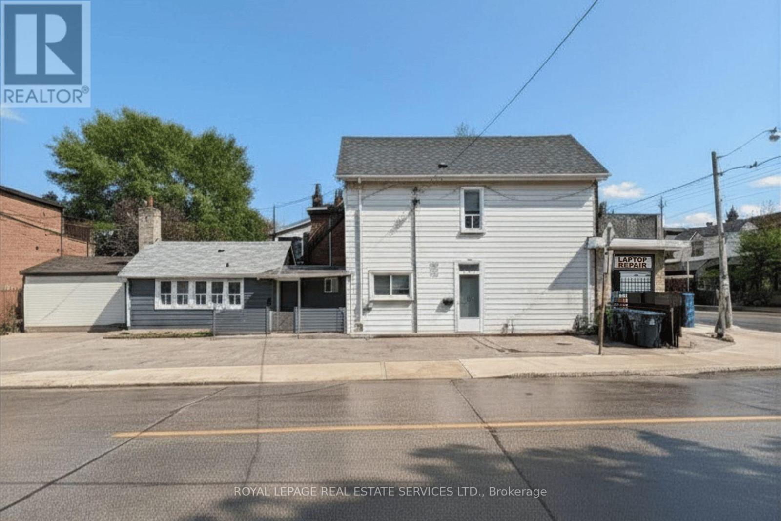 1160 Dufferin Street Property Photo 24