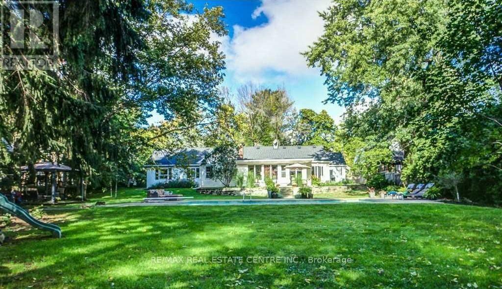 582 CEDAR AVENUE