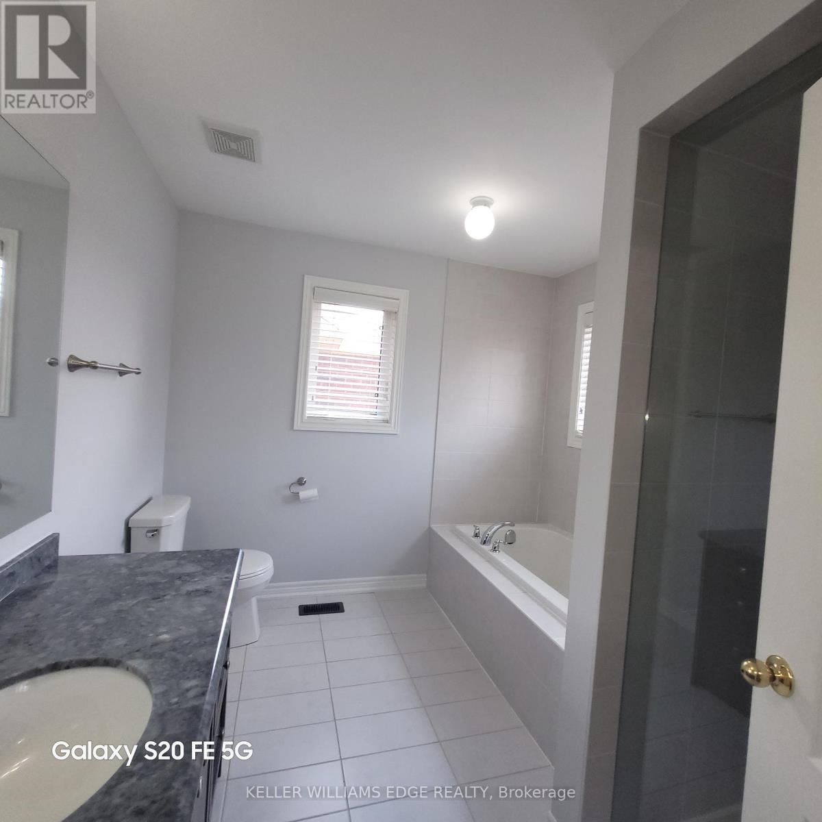 5546 Oscar Peterson Boulevard Property Photo 6