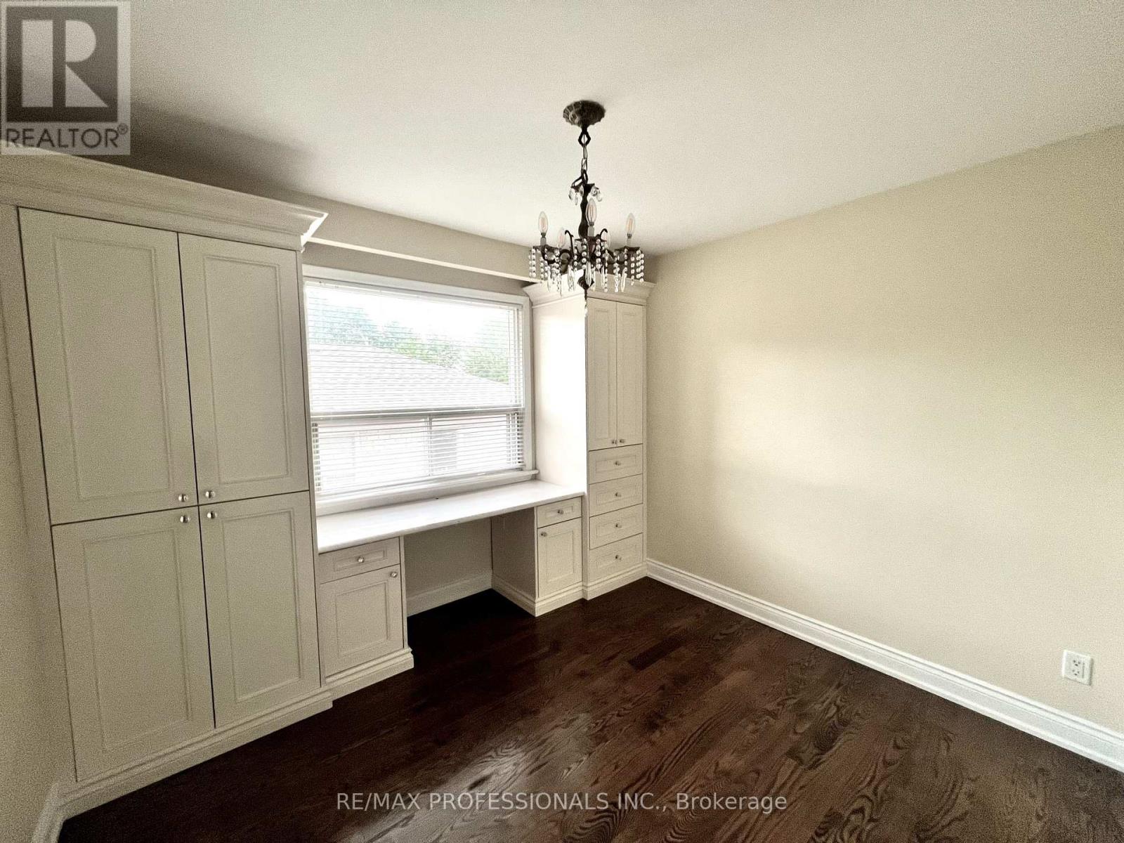 30 Lemonwood Drive Property Photo 13