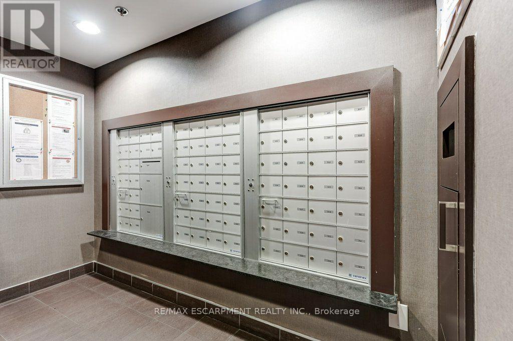 410 - 5001 Corporate Drive Property Photo 28