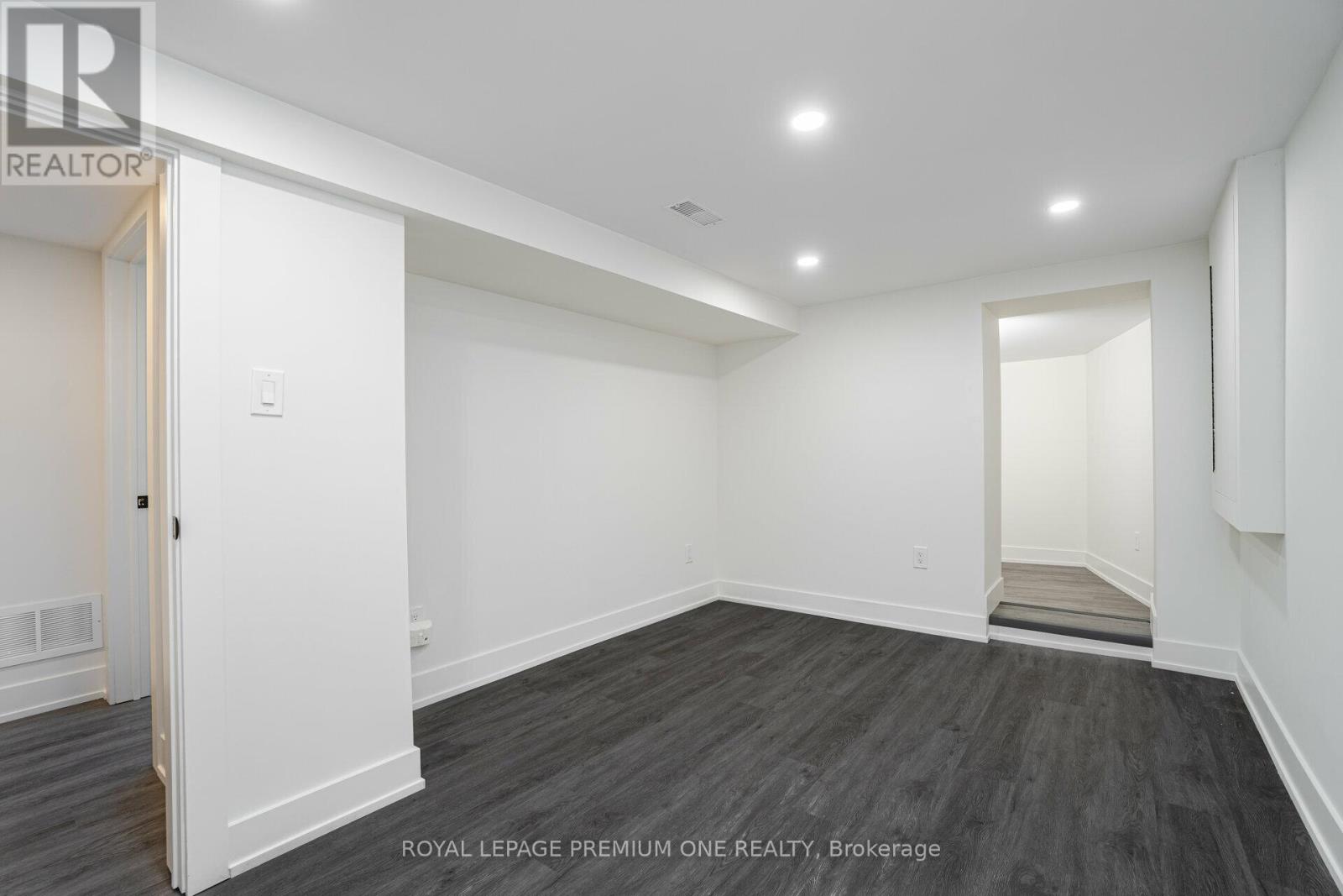 49 Gulfstream Road E Property Photo 21