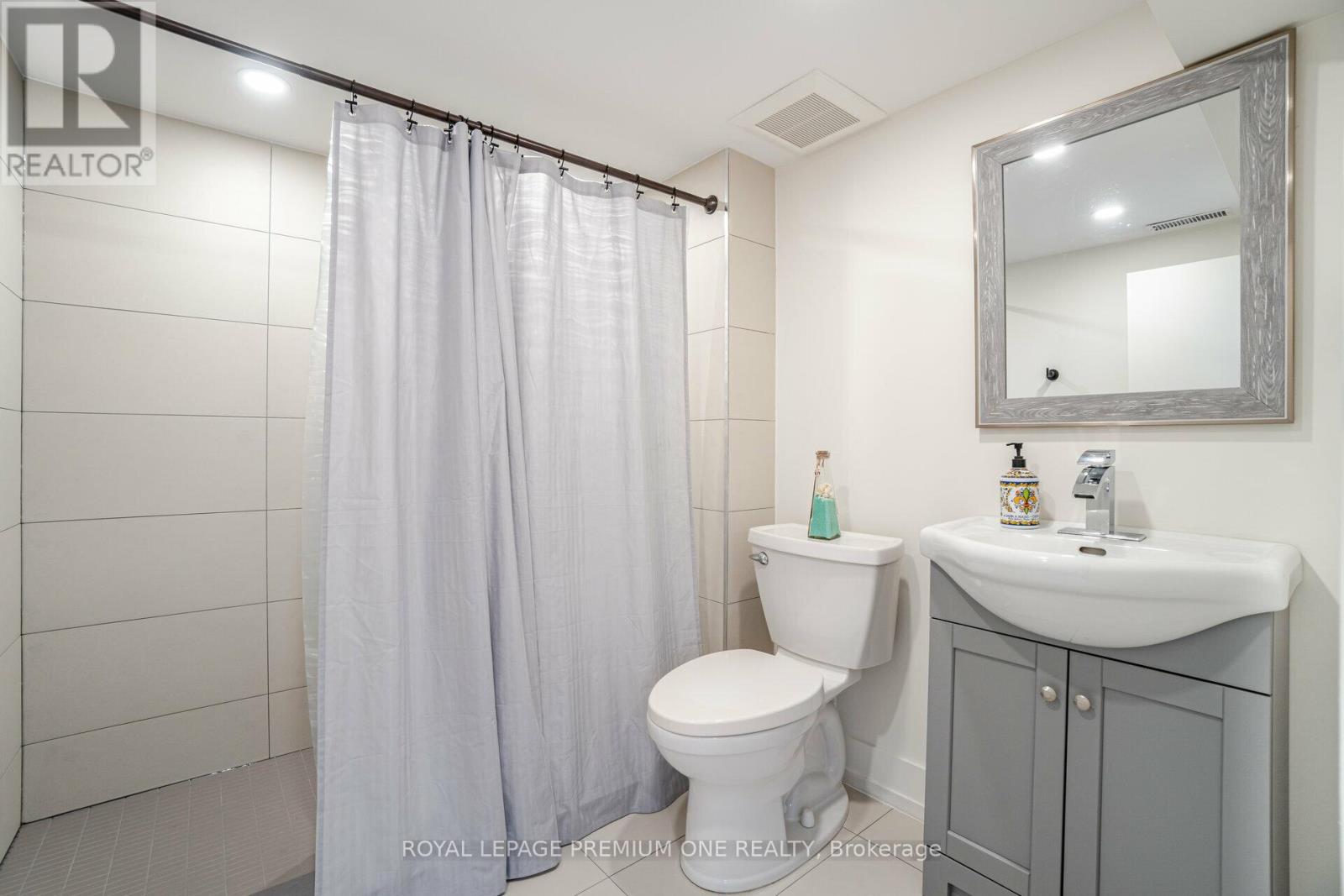 49 Gulfstream Road E Property Photo 29