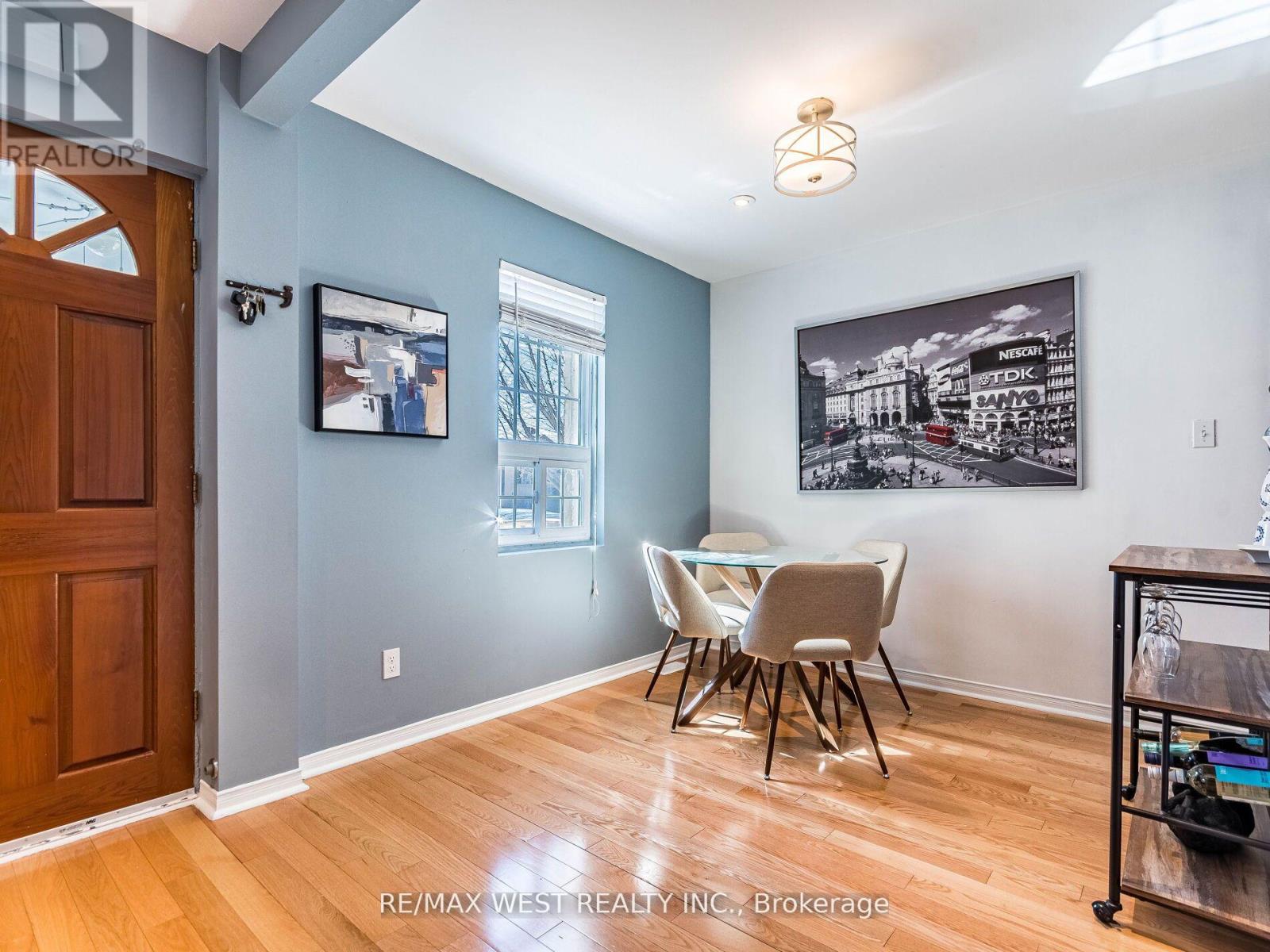 76 Laburnham Avenue Property Photo 15