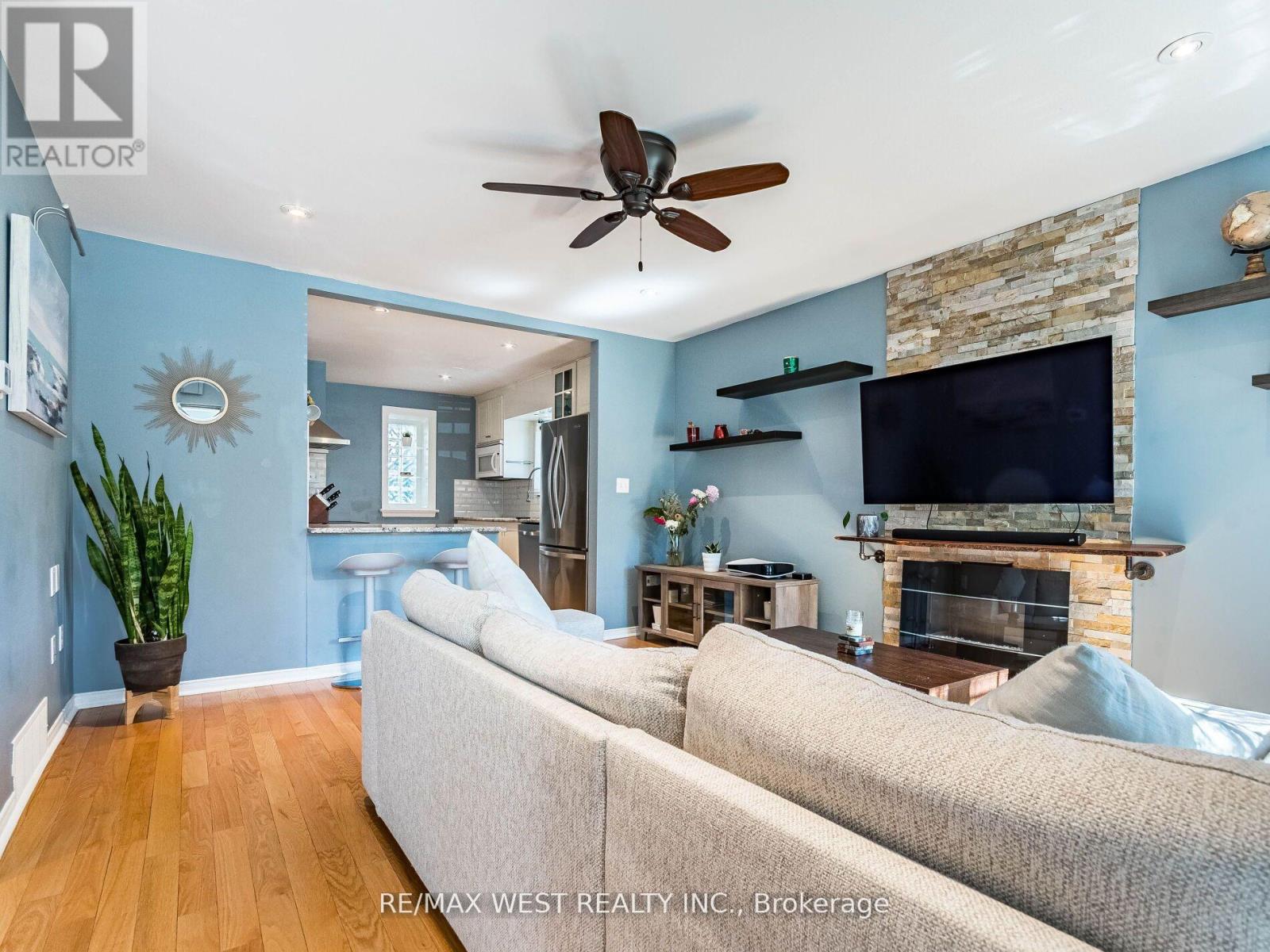 76 Laburnham Avenue Property Photo 16