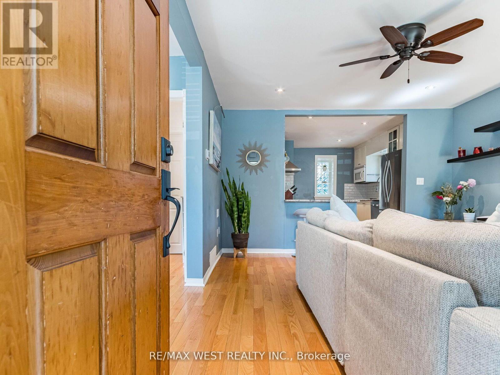 76 Laburnham Avenue Property Photo 17