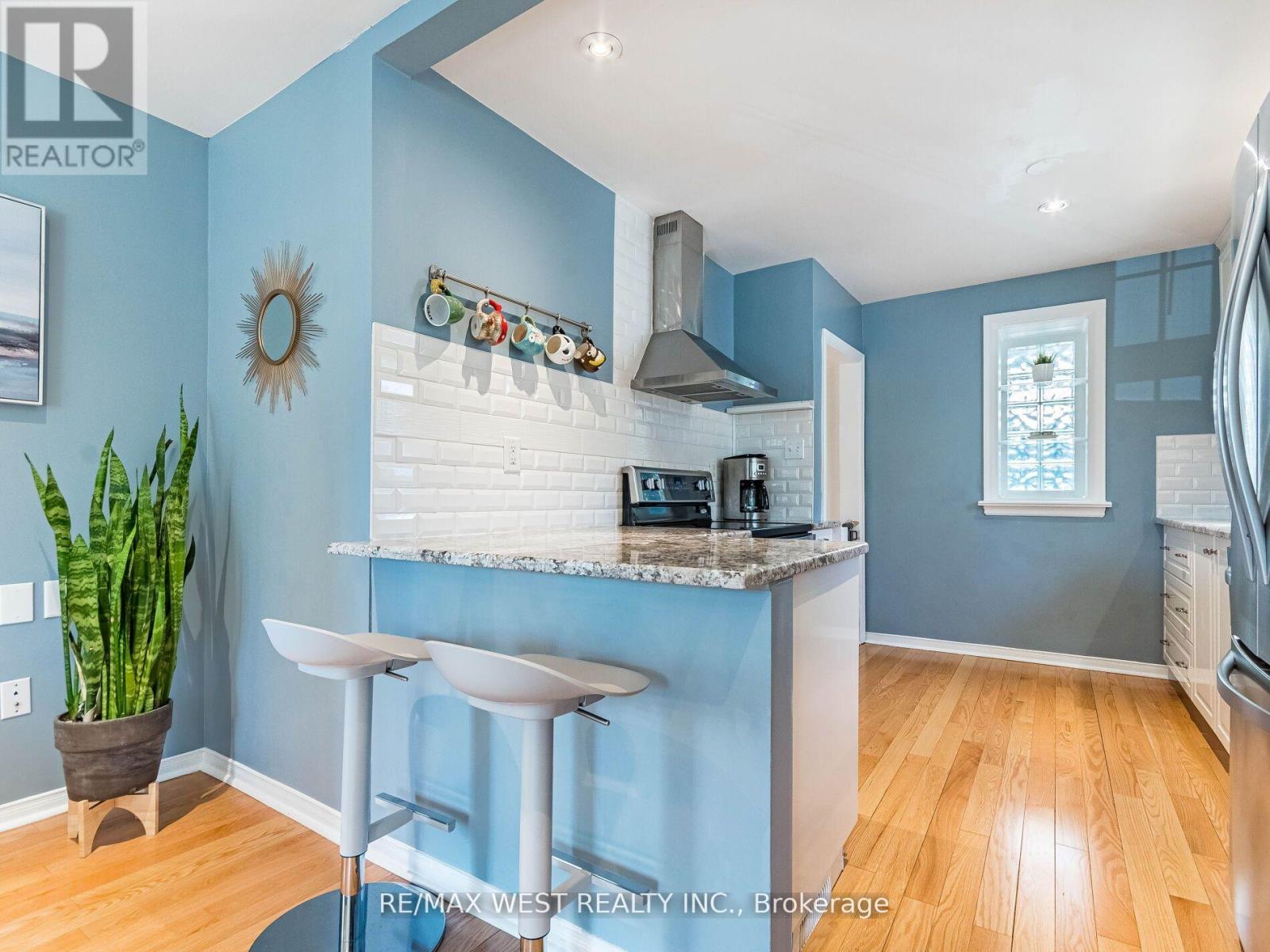 76 Laburnham Avenue Property Photo 18