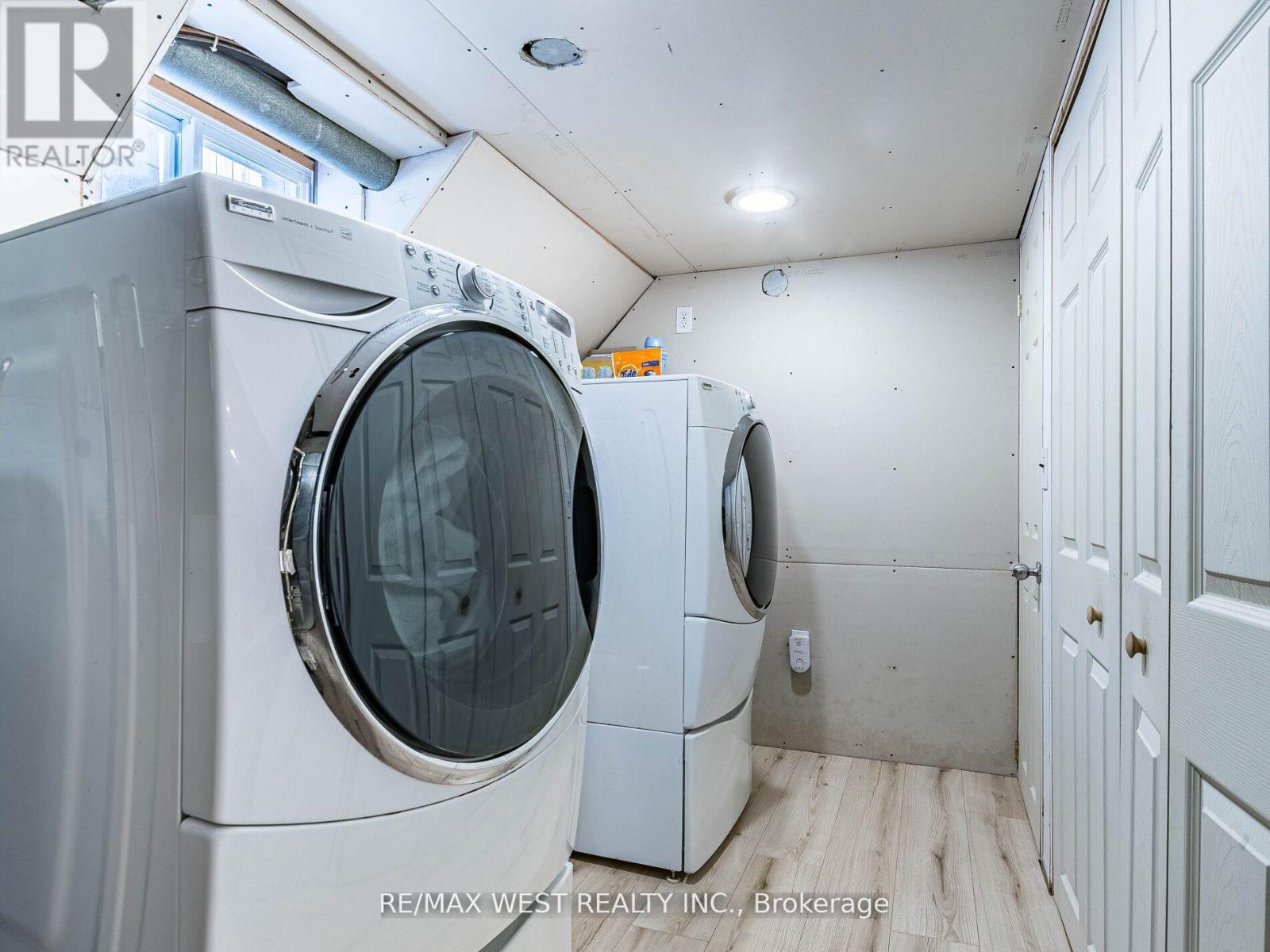 76 Laburnham Avenue Property Photo 26
