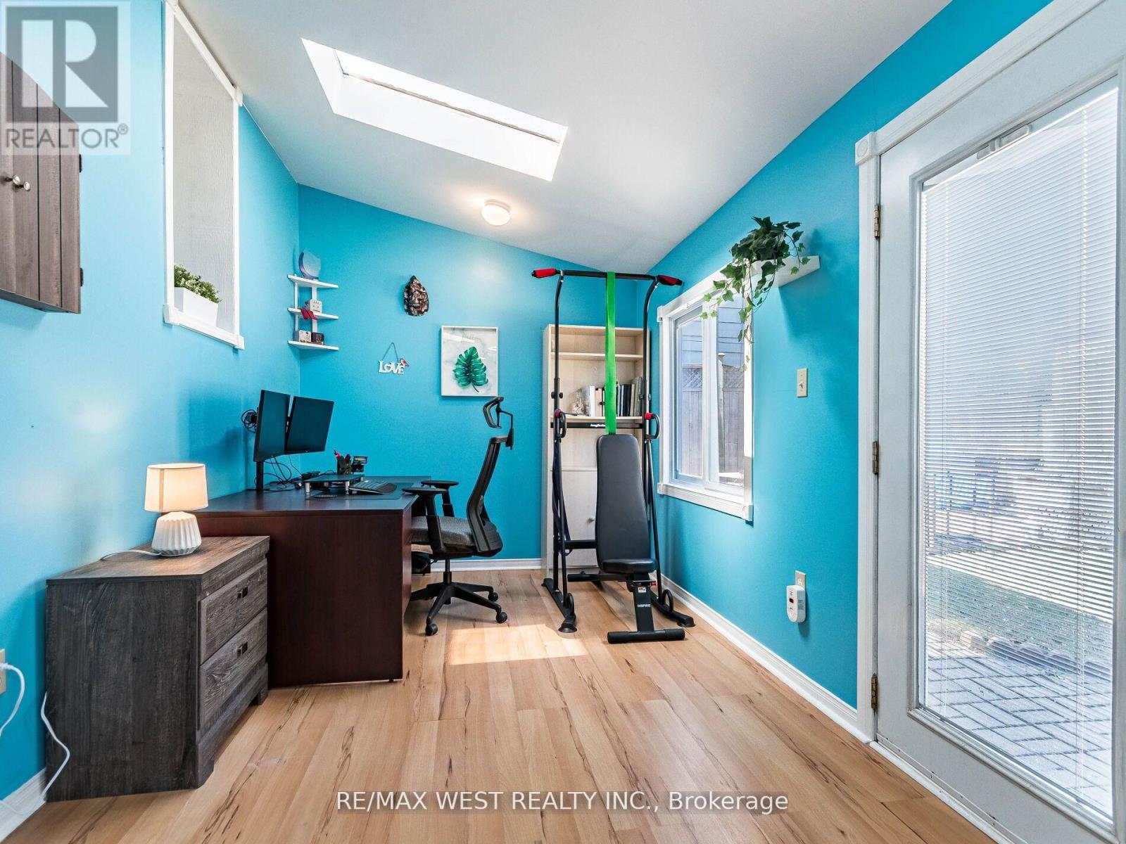 76 Laburnham Avenue Property Photo 29