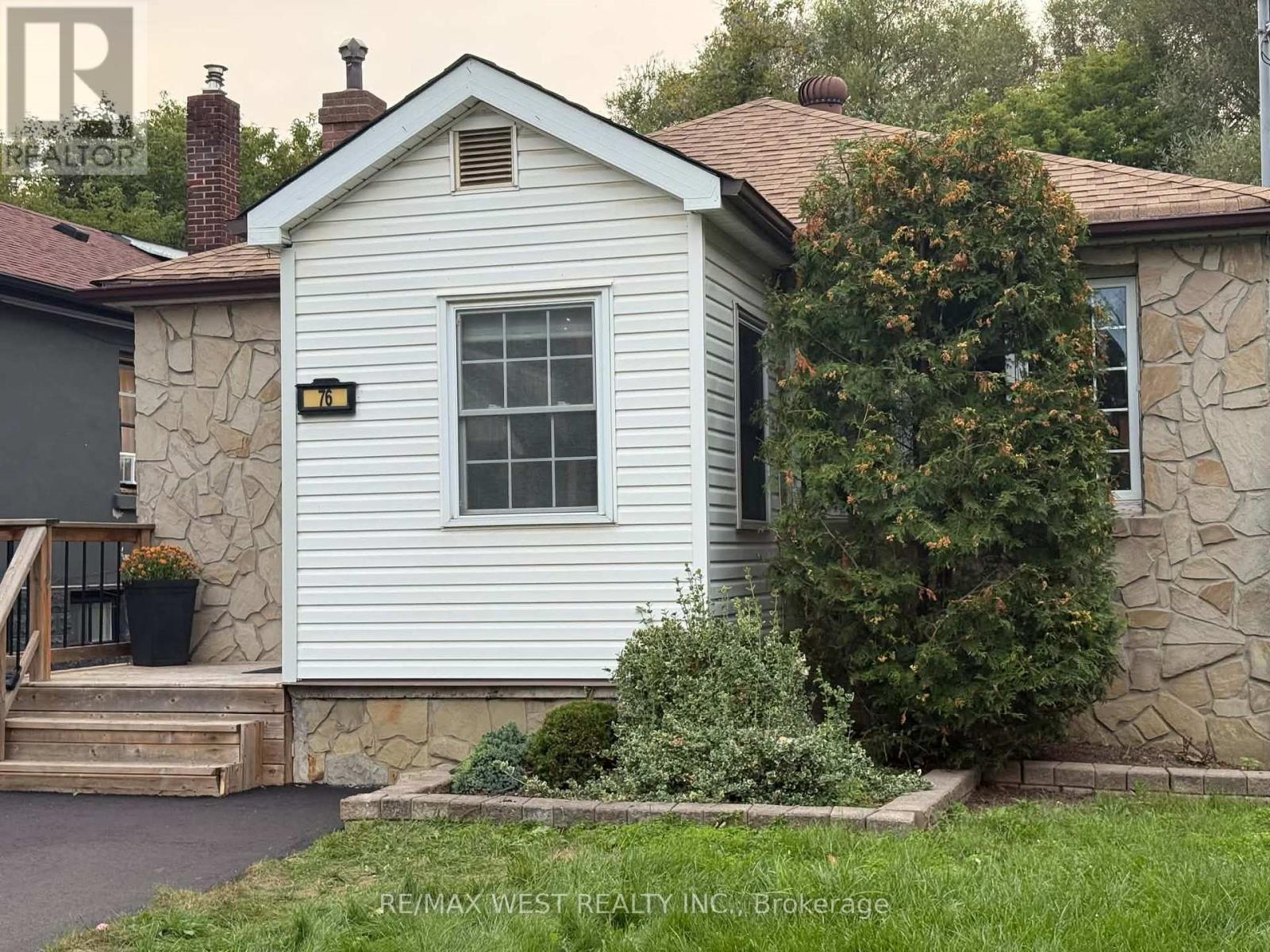 76 Laburnham Avenue Property Photo 43
