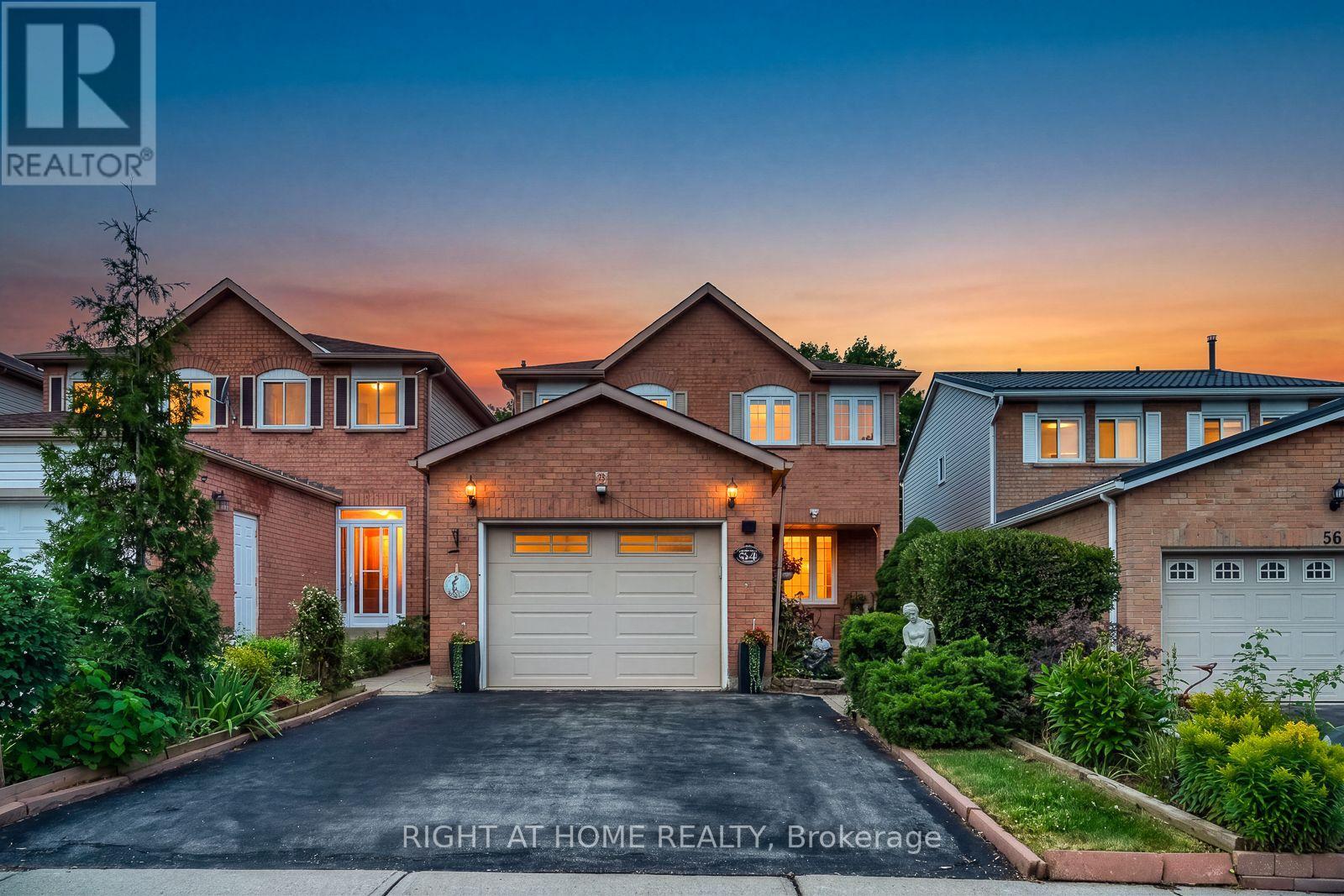 54 NIAGARA PLACE Property Photo 1