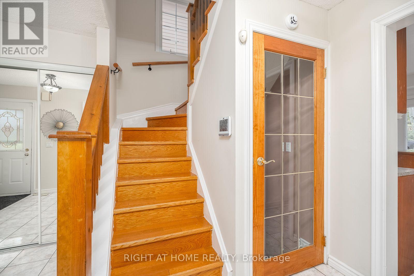 54 Niagara Place Property Photo 17