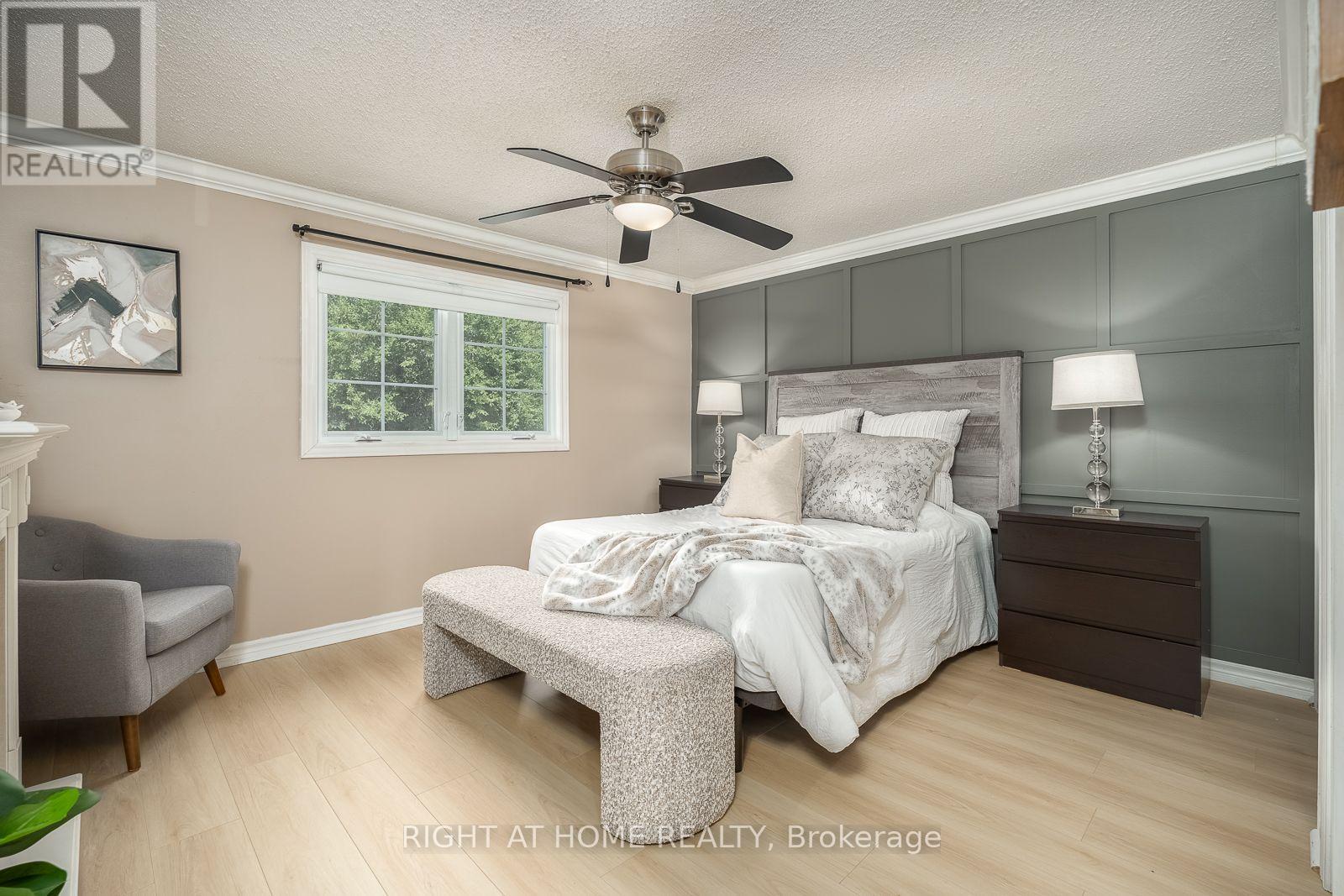 54 Niagara Place Property Photo 20