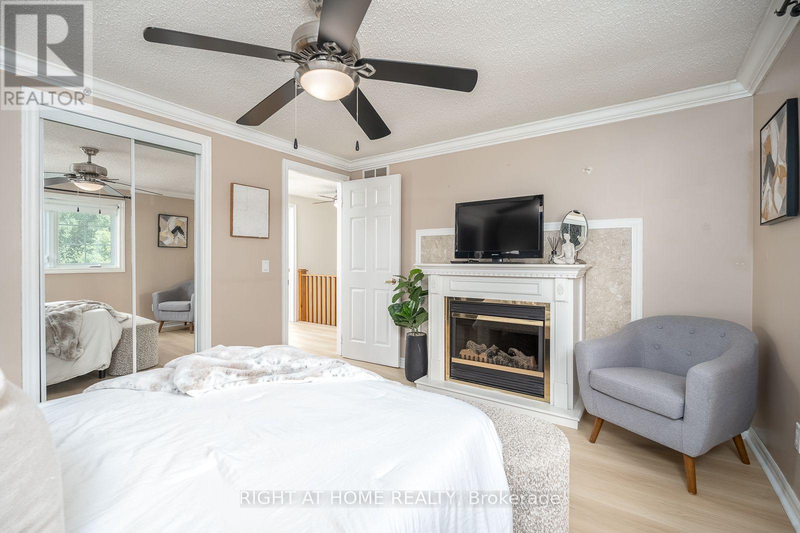 54 Niagara Place Property Photo 22