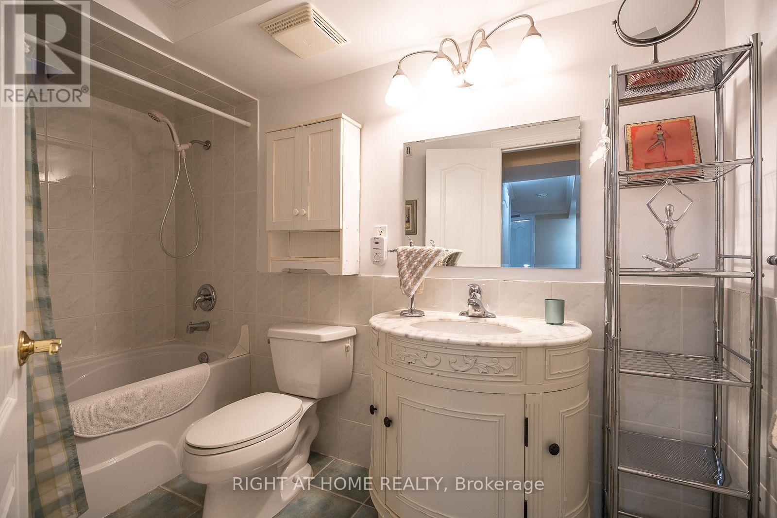 54 Niagara Place Property Photo 36