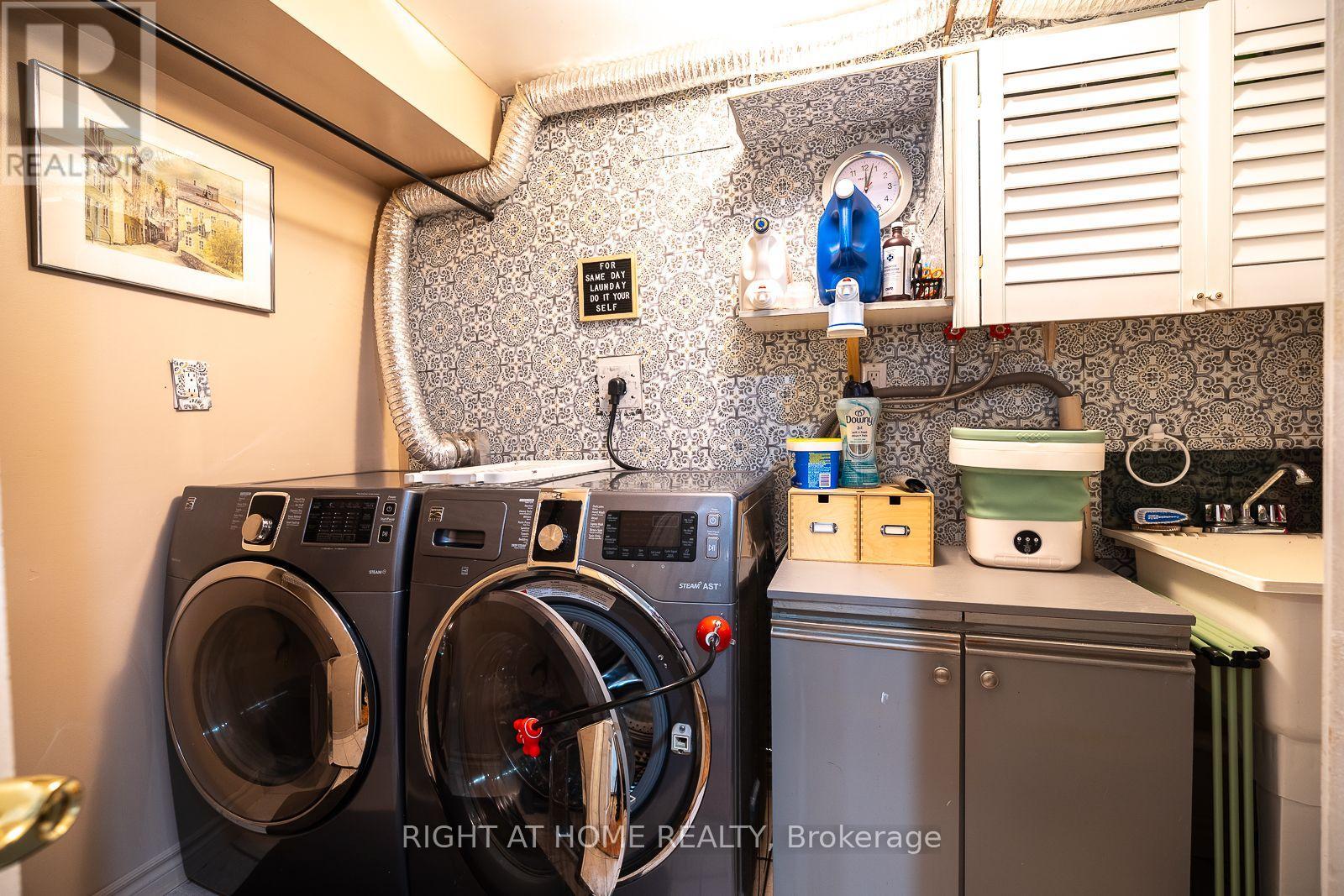 54 Niagara Place Property Photo 37