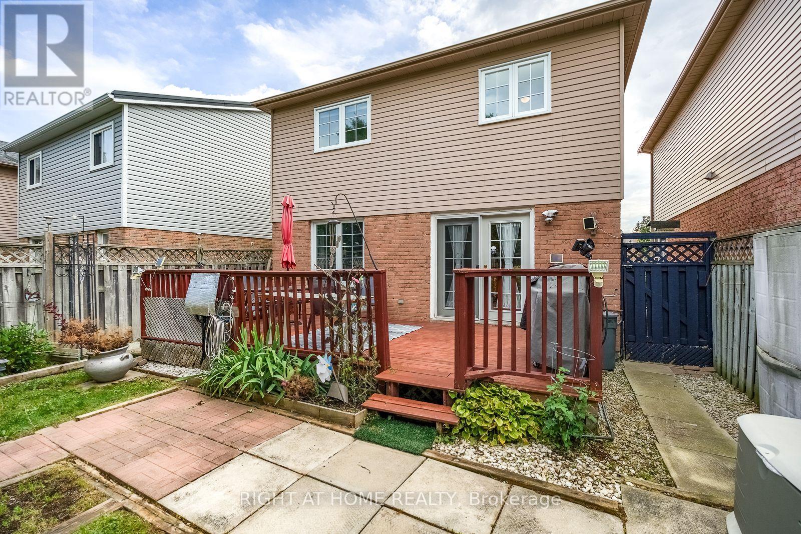 54 Niagara Place Property Photo 46