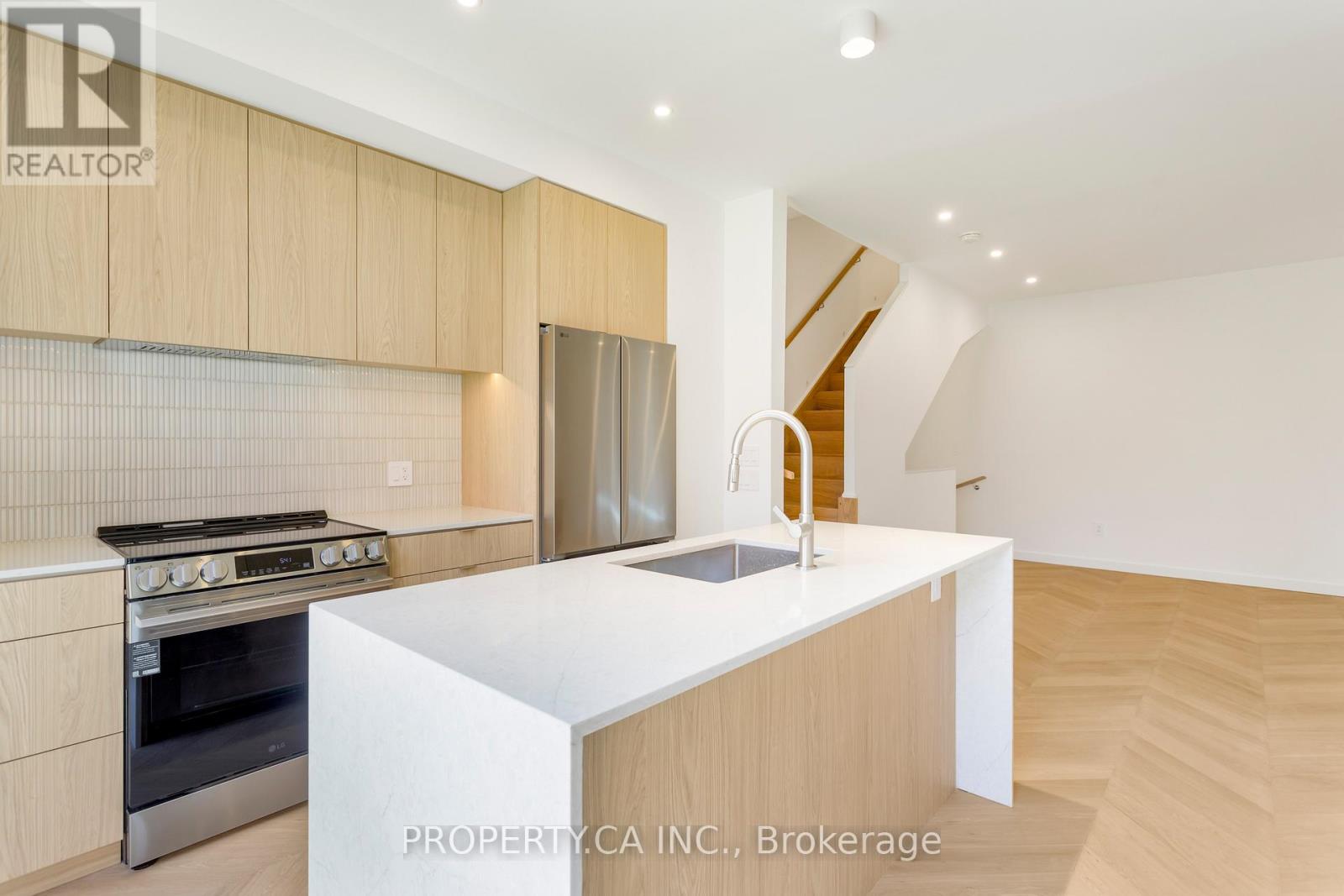 Unit #2 - 301 Keele Street Property Photo 5