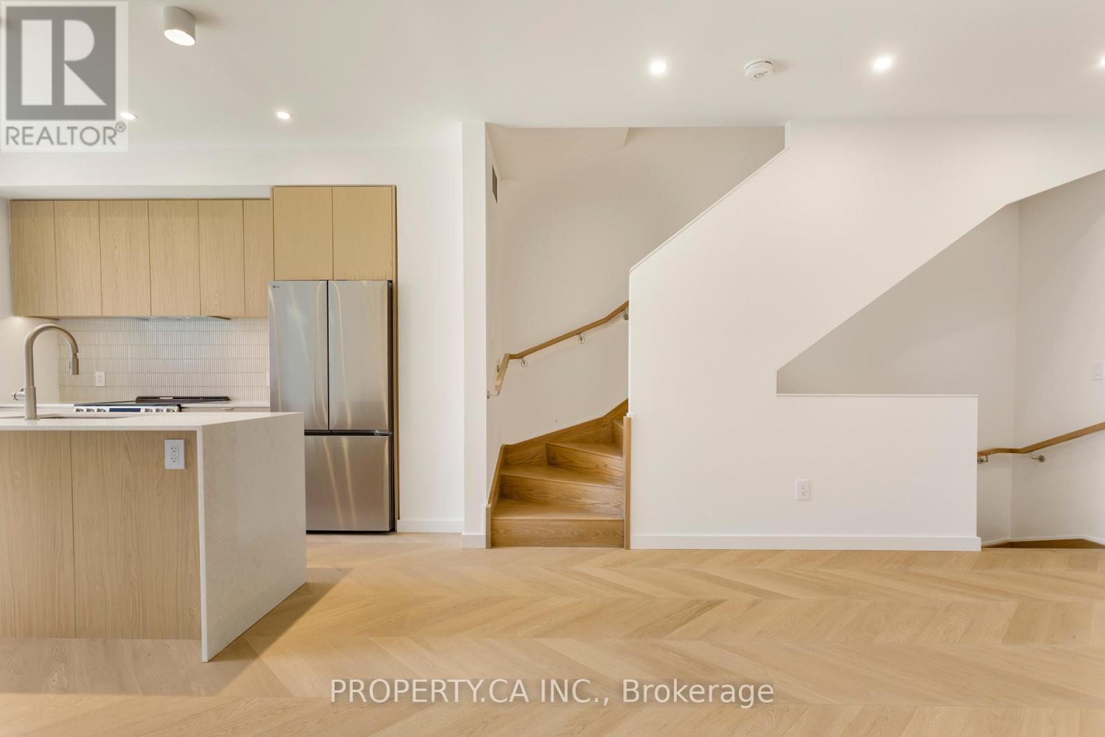 Unit #2 - 301 Keele Street Property Photo 12
