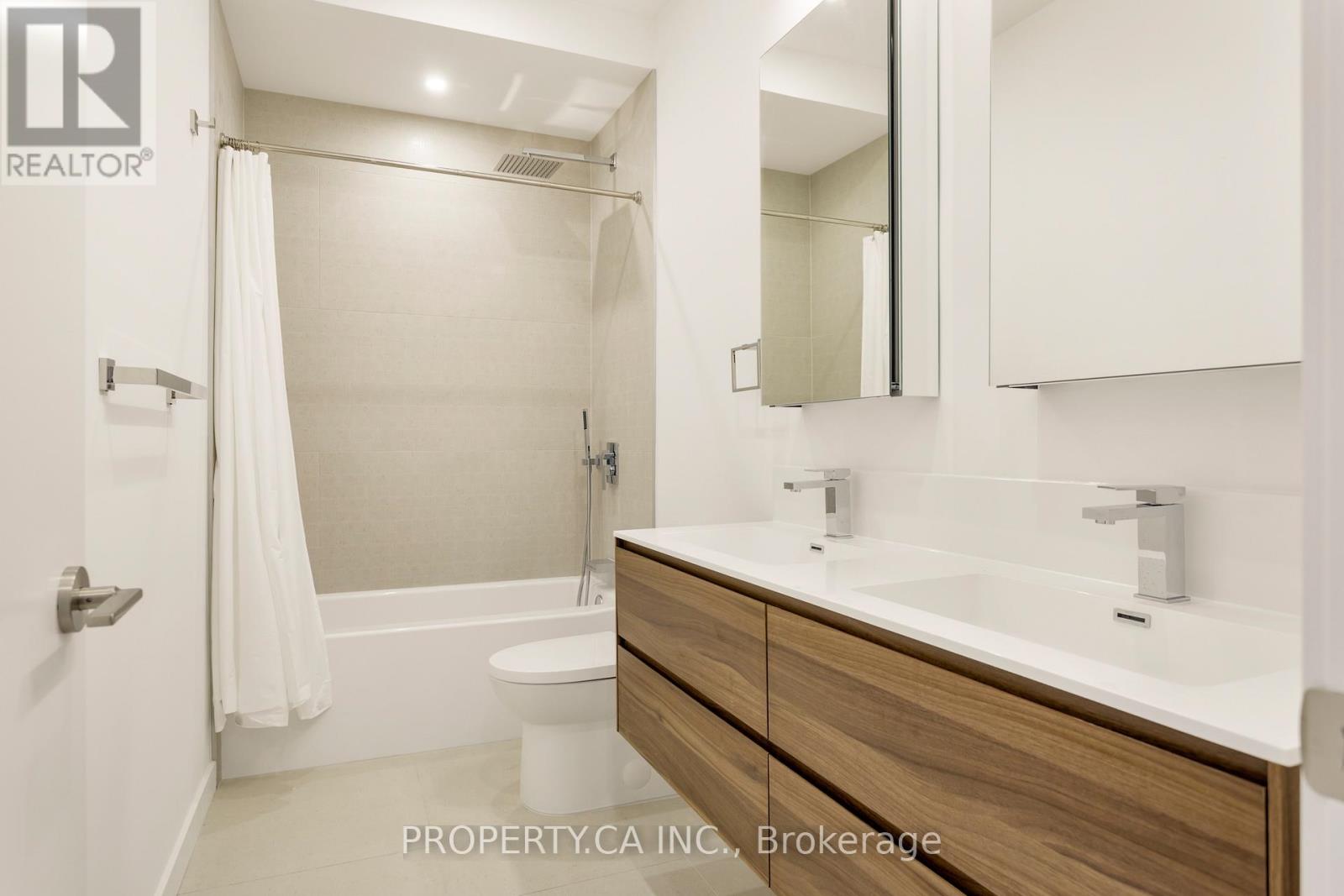 Unit #2 - 301 Keele Street Property Photo 14