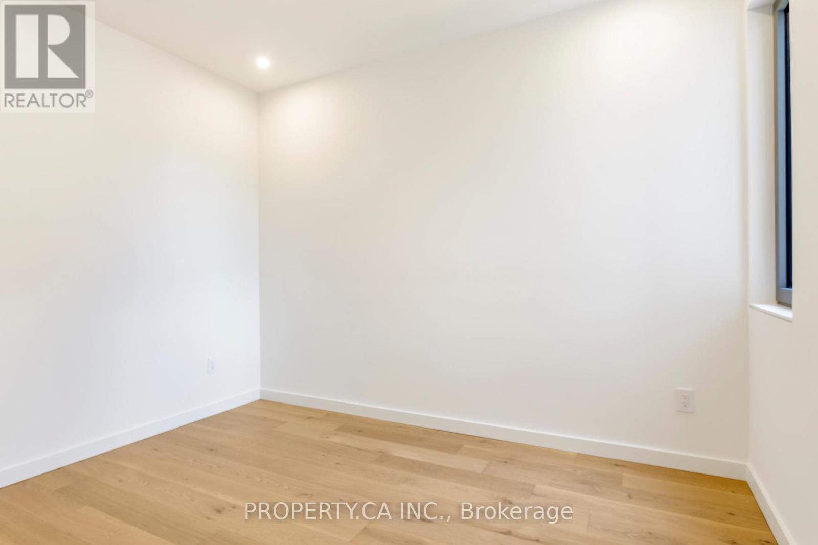Unit #2 - 301 Keele Street Property Photo 16