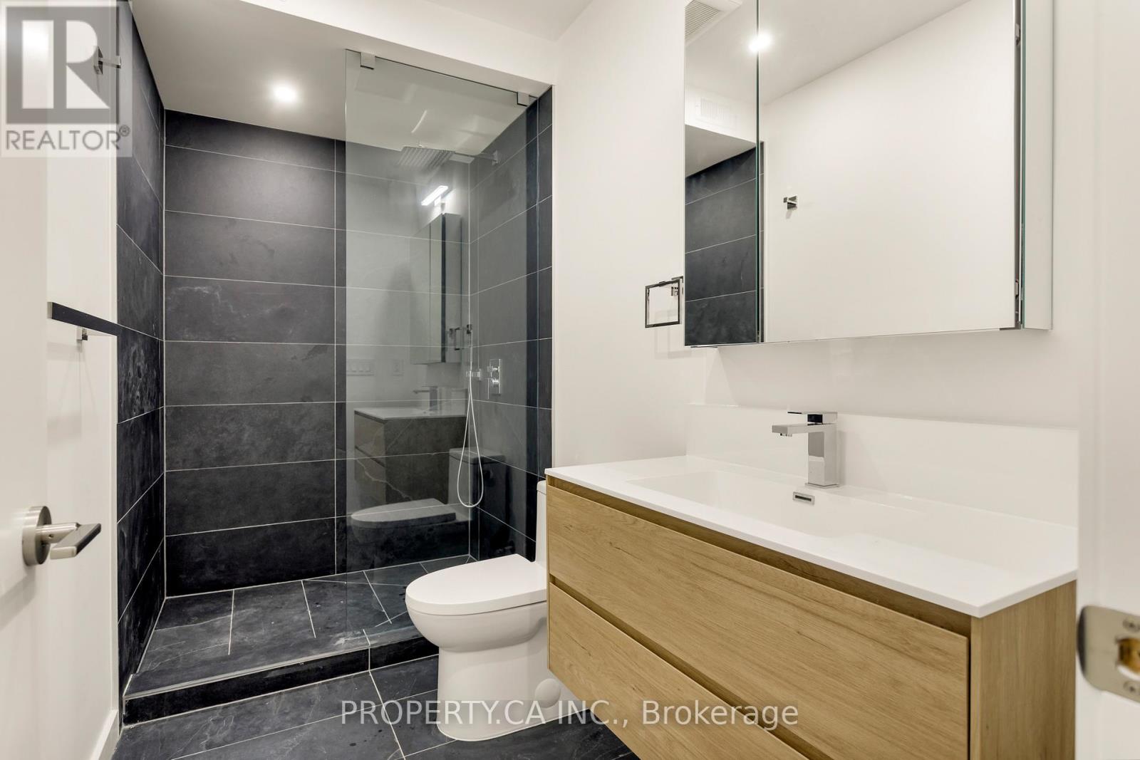 Unit #2 - 301 Keele Street Property Photo 39