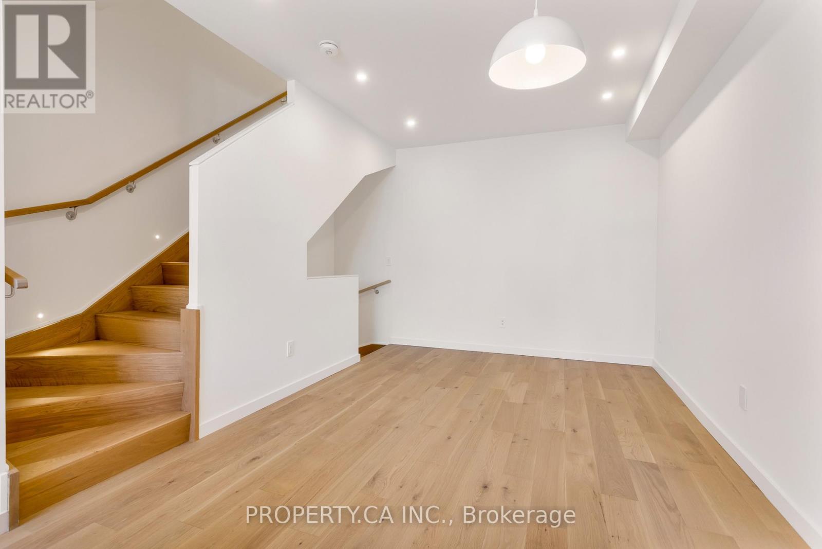 Unit #3 - 301 Keele Street Property Photo 11