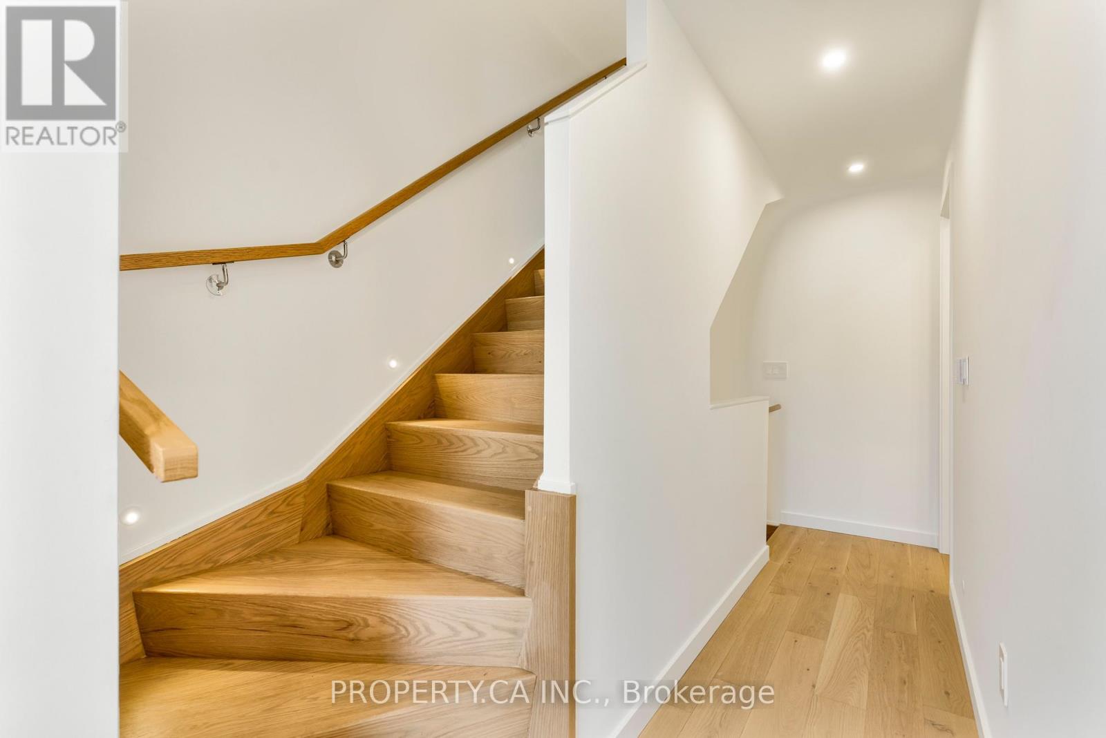 Unit #3 - 301 Keele Street Property Photo 23