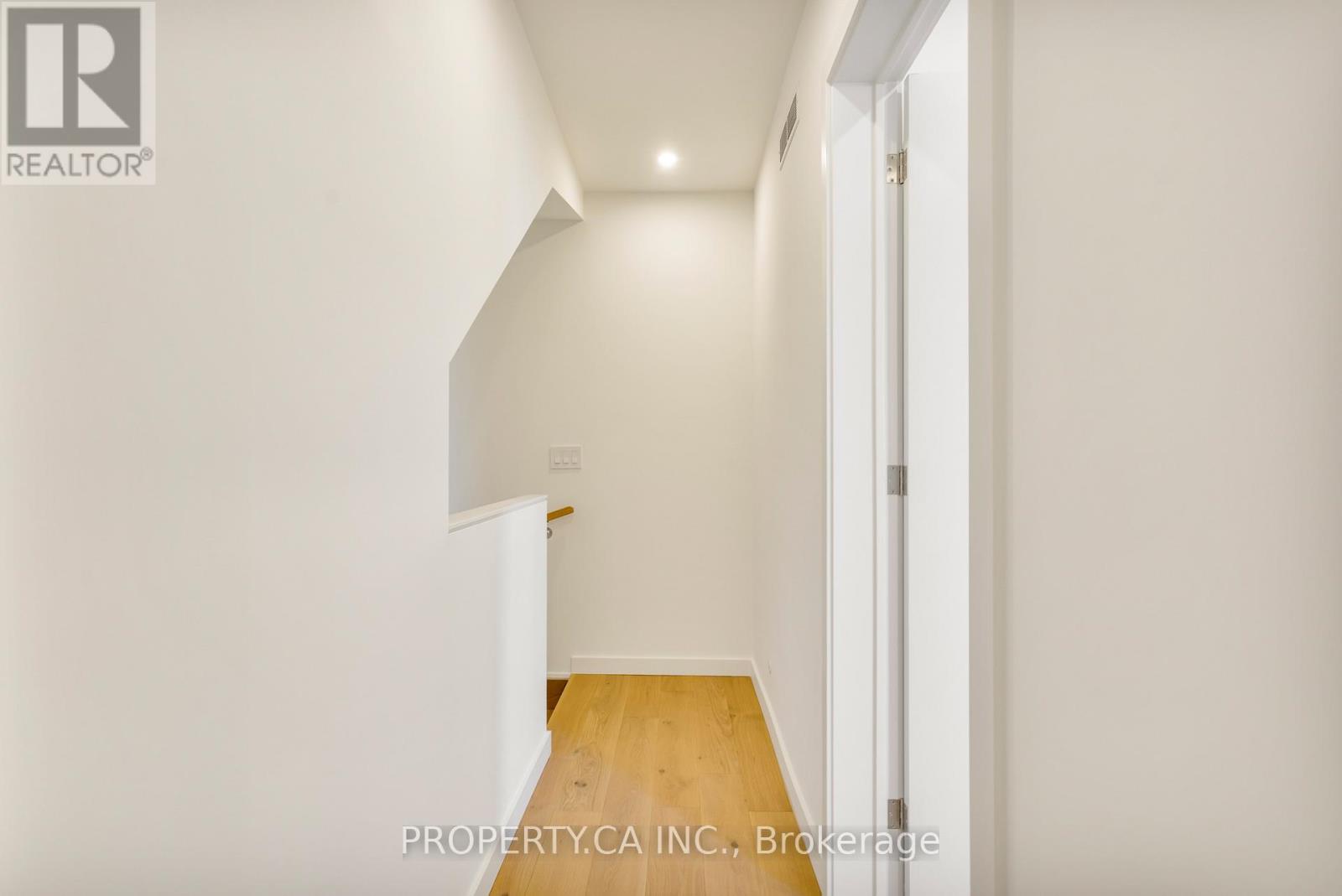 Unit #3 - 301 Keele Street Property Photo 24