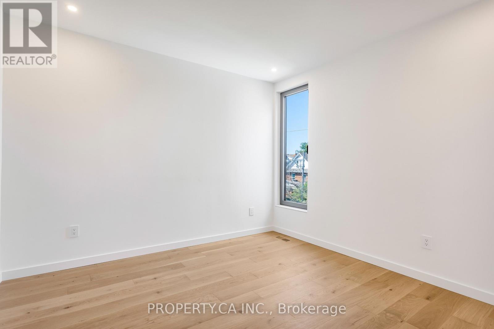 Unit #3 - 301 Keele Street Property Photo 25