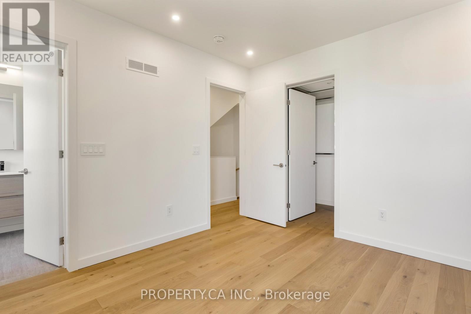 Unit #3 - 301 Keele Street Property Photo 26