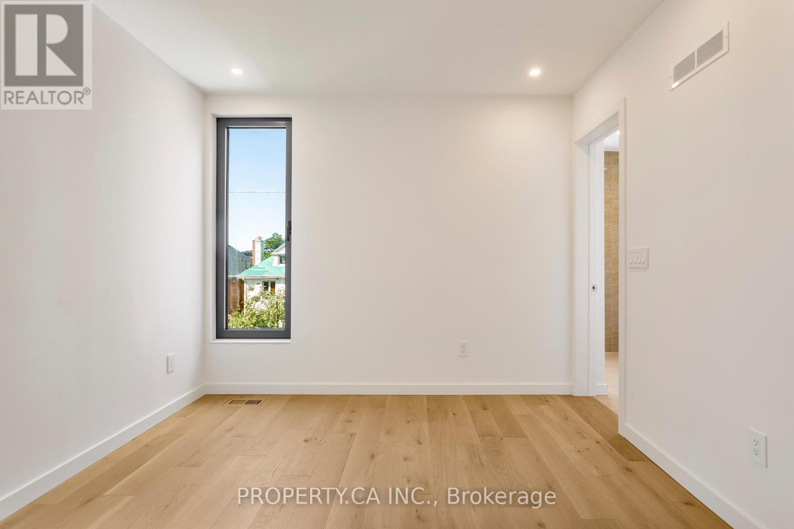 Unit #3 - 301 Keele Street Property Photo 28