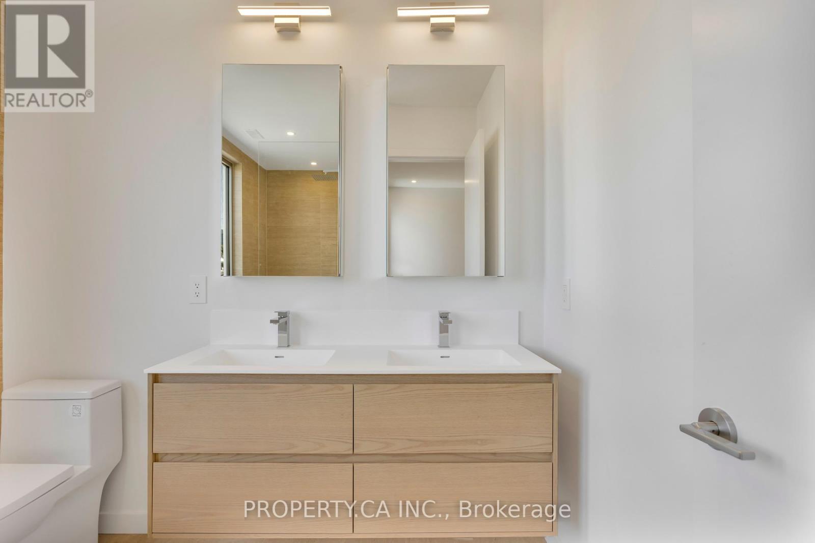 Unit #3 - 301 Keele Street Property Photo 29