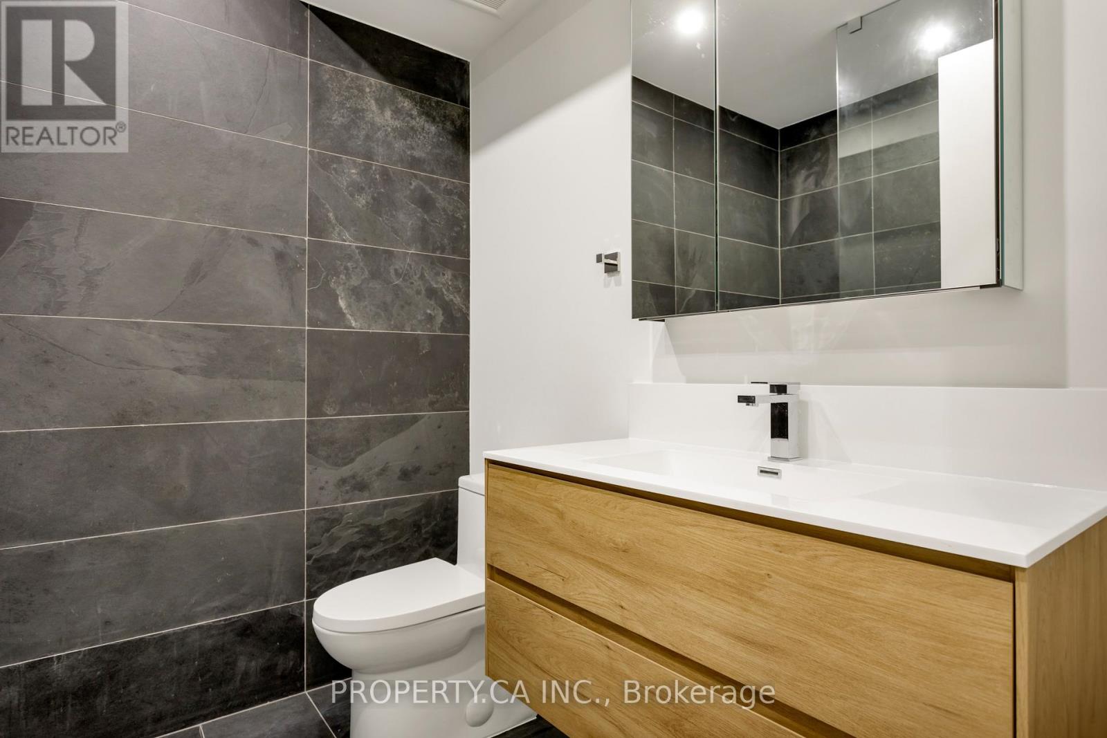 Unit #3 - 301 Keele Street Property Photo 40