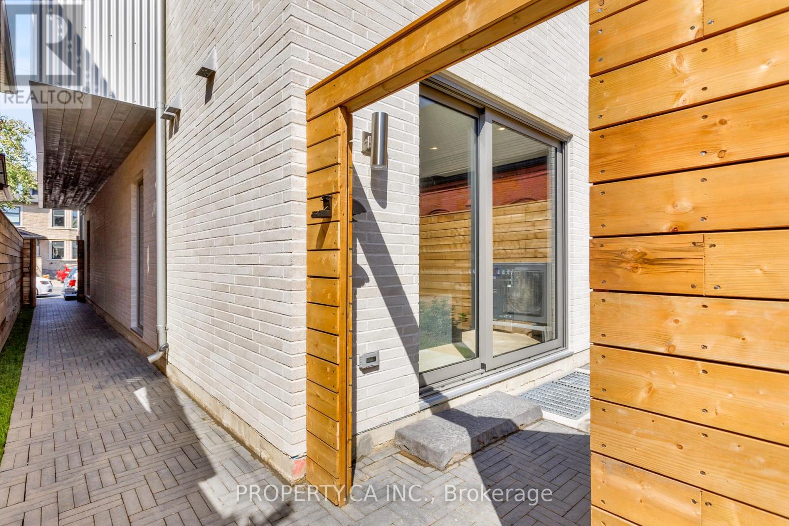 Unit #4 - 301 Keele Street Property Photo 3