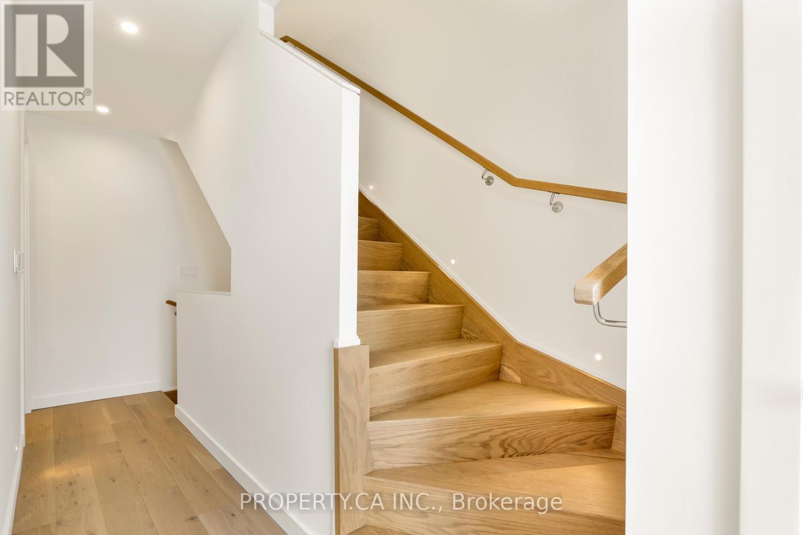 Unit #4 - 301 Keele Street Property Photo 25