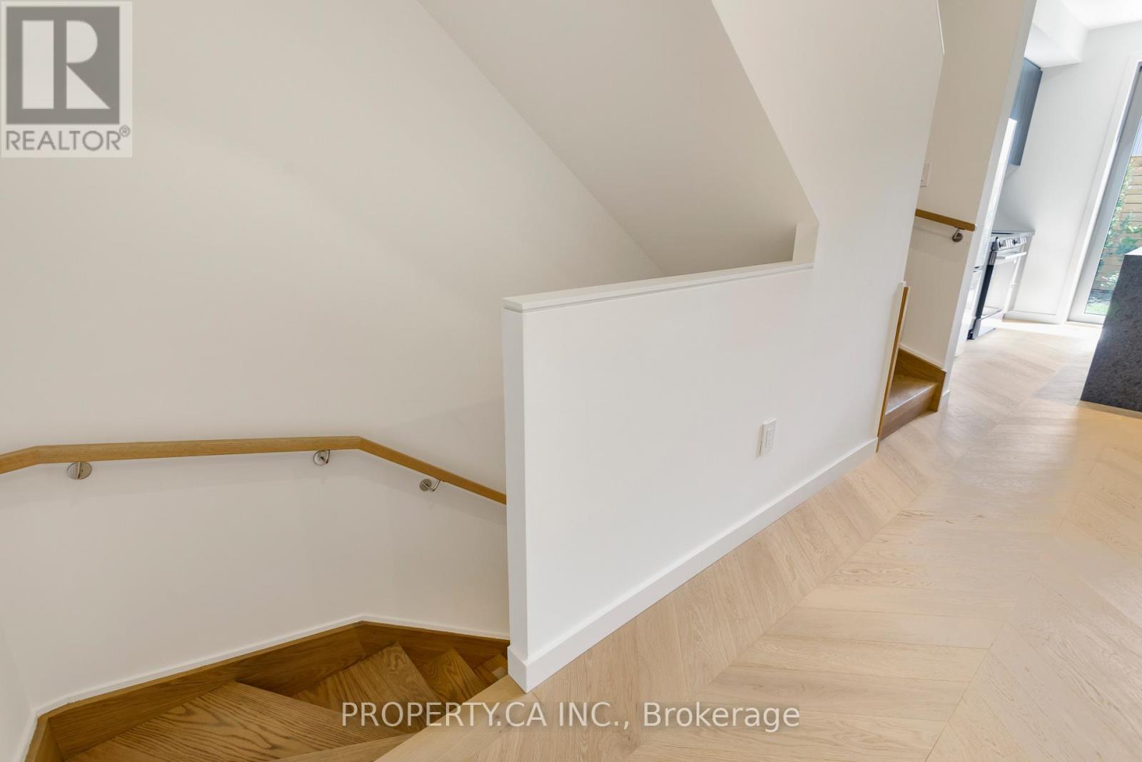 Unit #4 - 301 Keele Street Property Photo 38