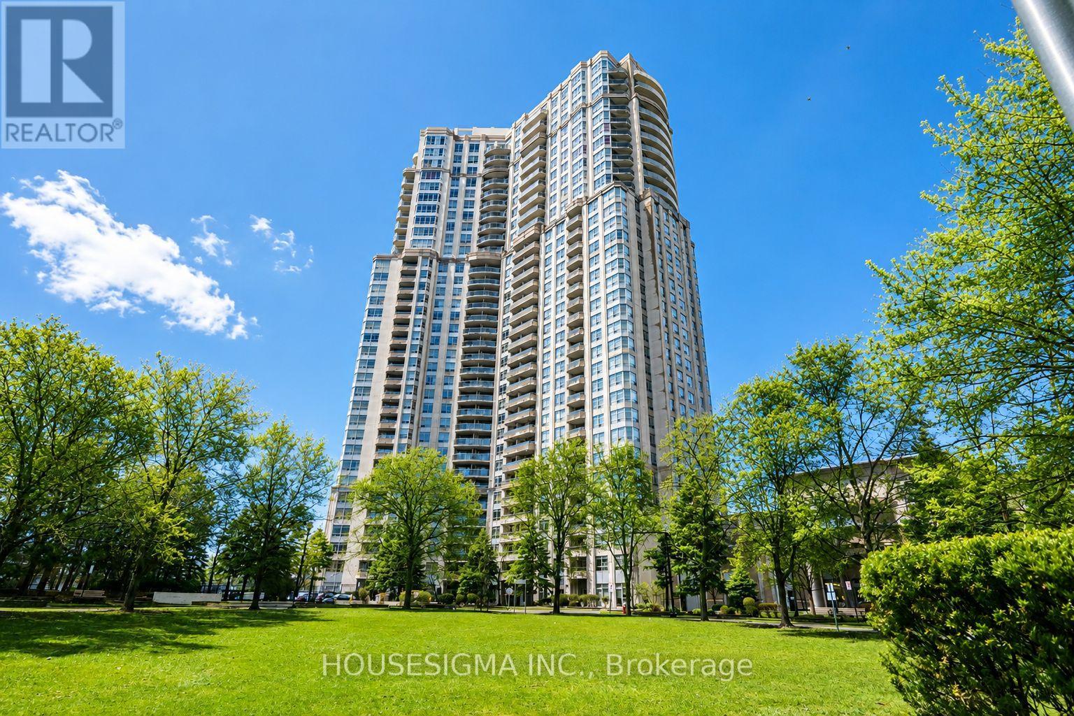 513 - 35 KINGSBRIDGE GARDEN CIRCLE Property Photo 1