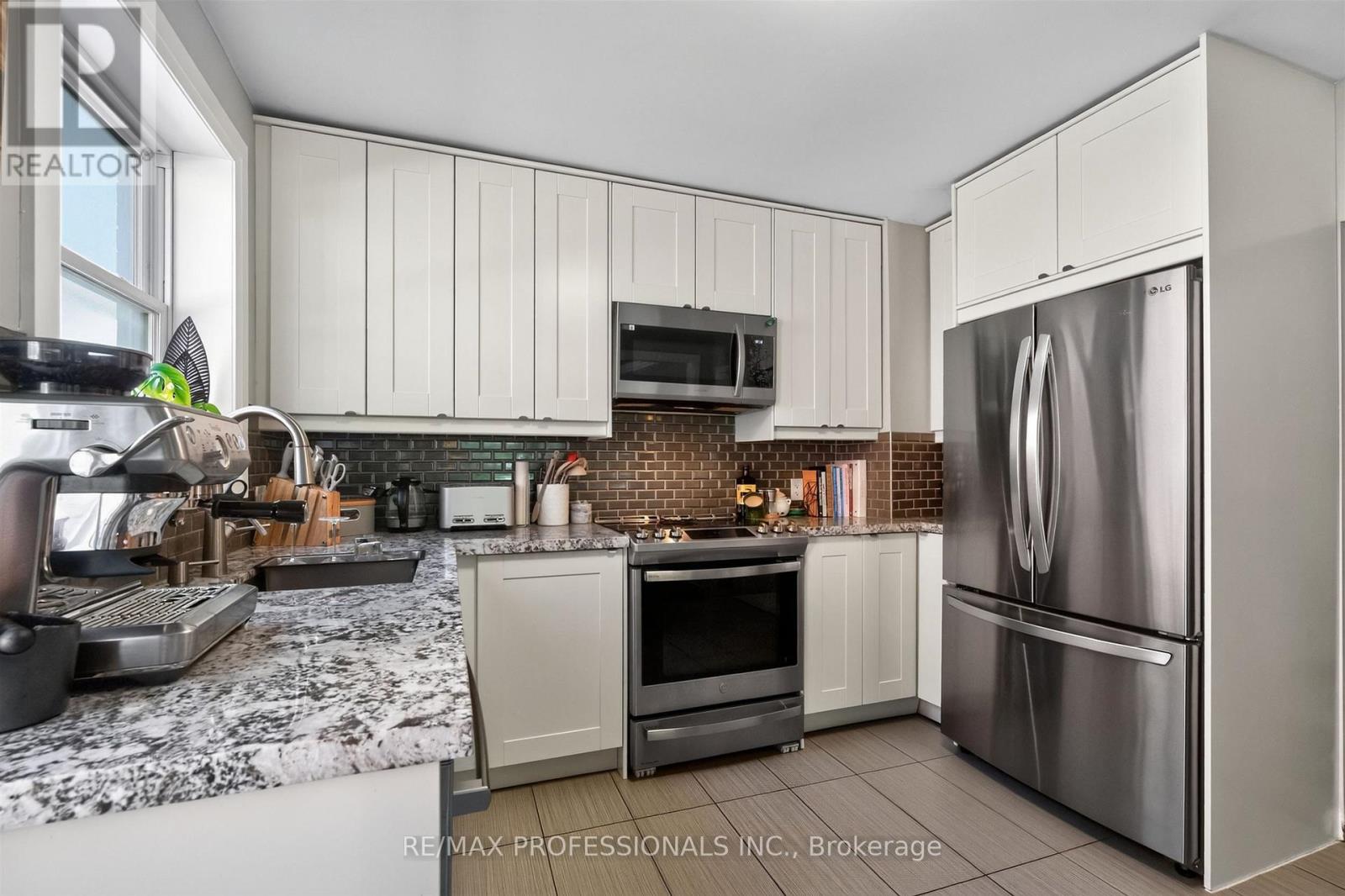 31 Long Branch Avenue Property Photo 15