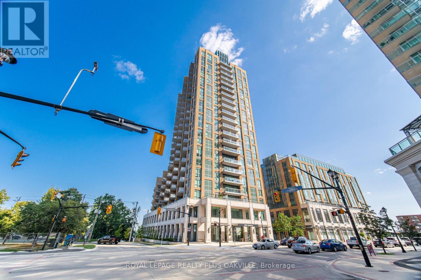 303 - 2060 Lakeshore Road Photo de la propriété 1