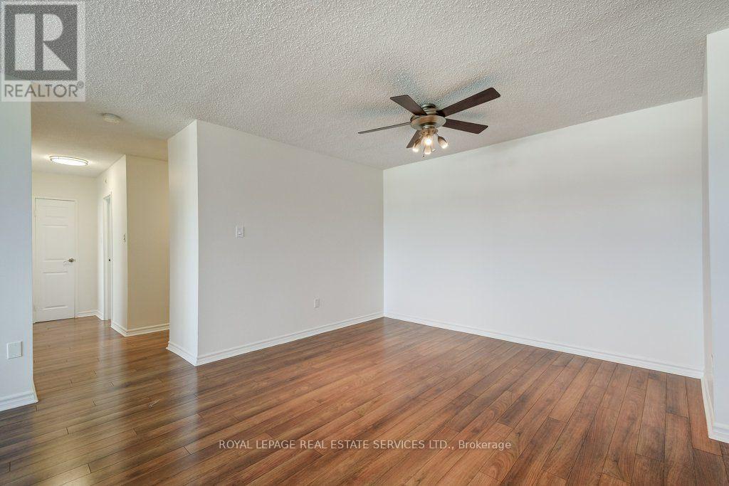 404 - 212 Kerr Street Property Photo 15