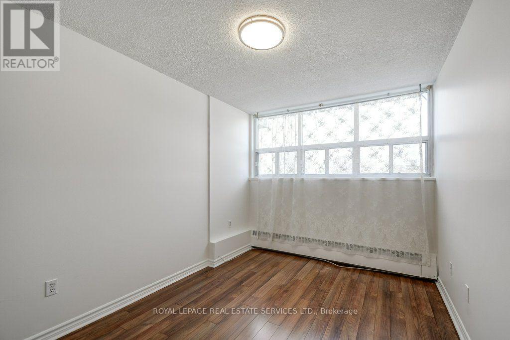 404 - 212 Kerr Street Property Photo 20