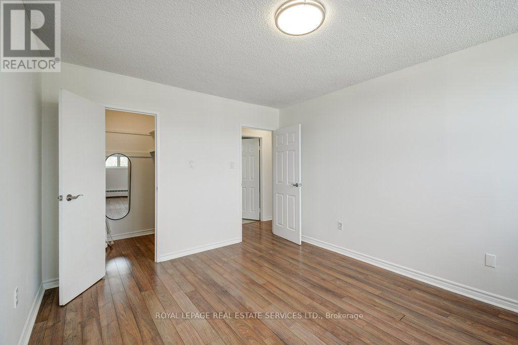 404 - 212 Kerr Street Property Photo 22