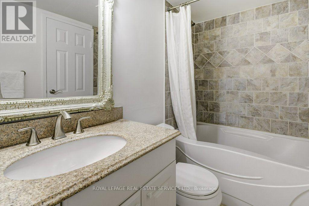 404 - 212 Kerr Street Property Photo 25