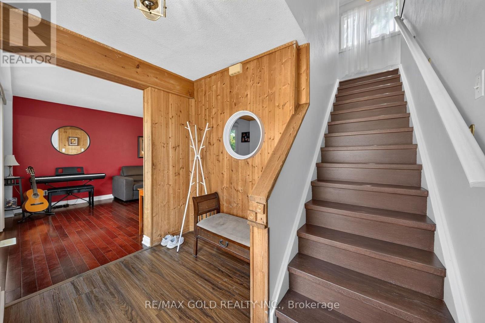 10 Jeffrey Street Property Photo 6
