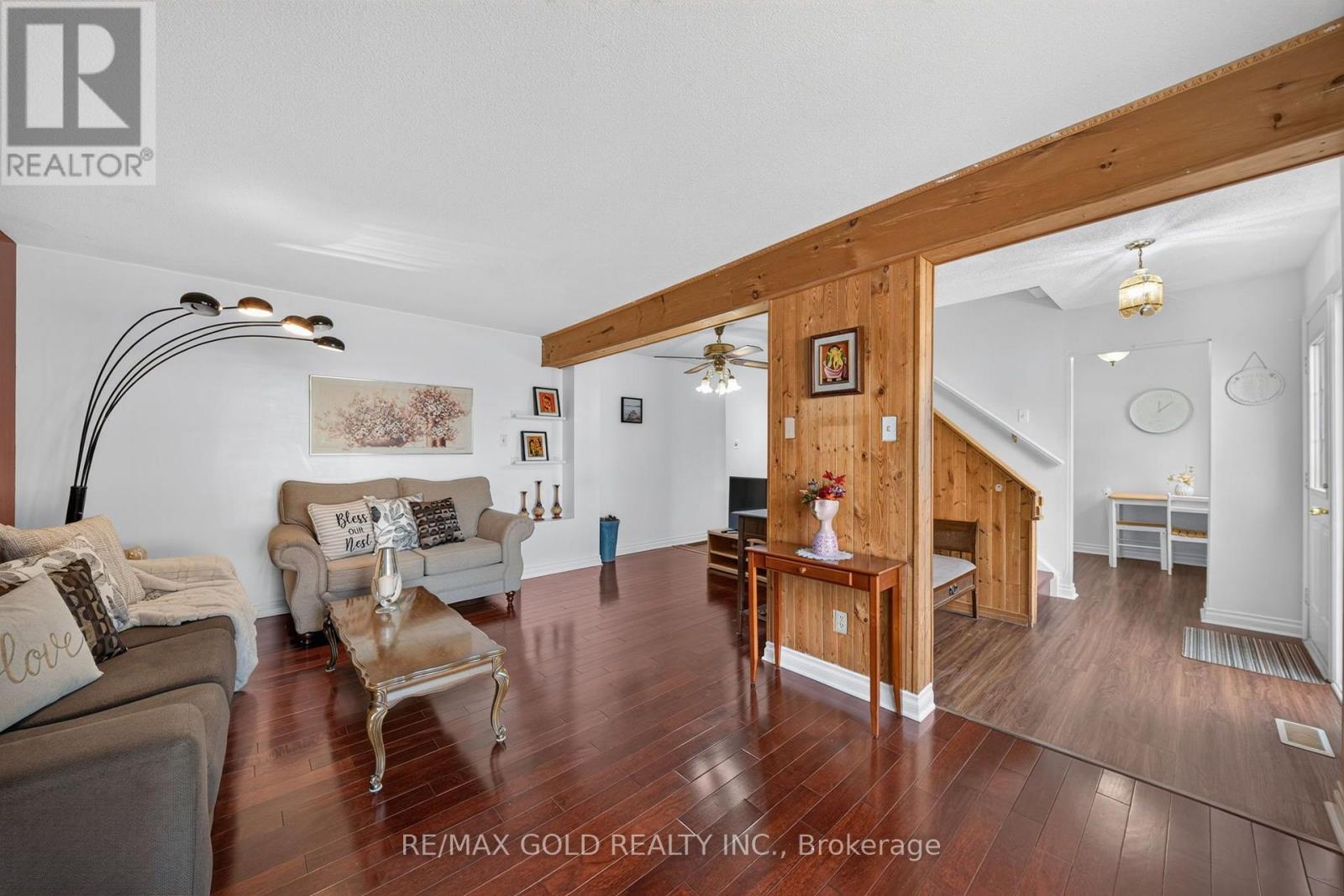10 Jeffrey Street Property Photo 9