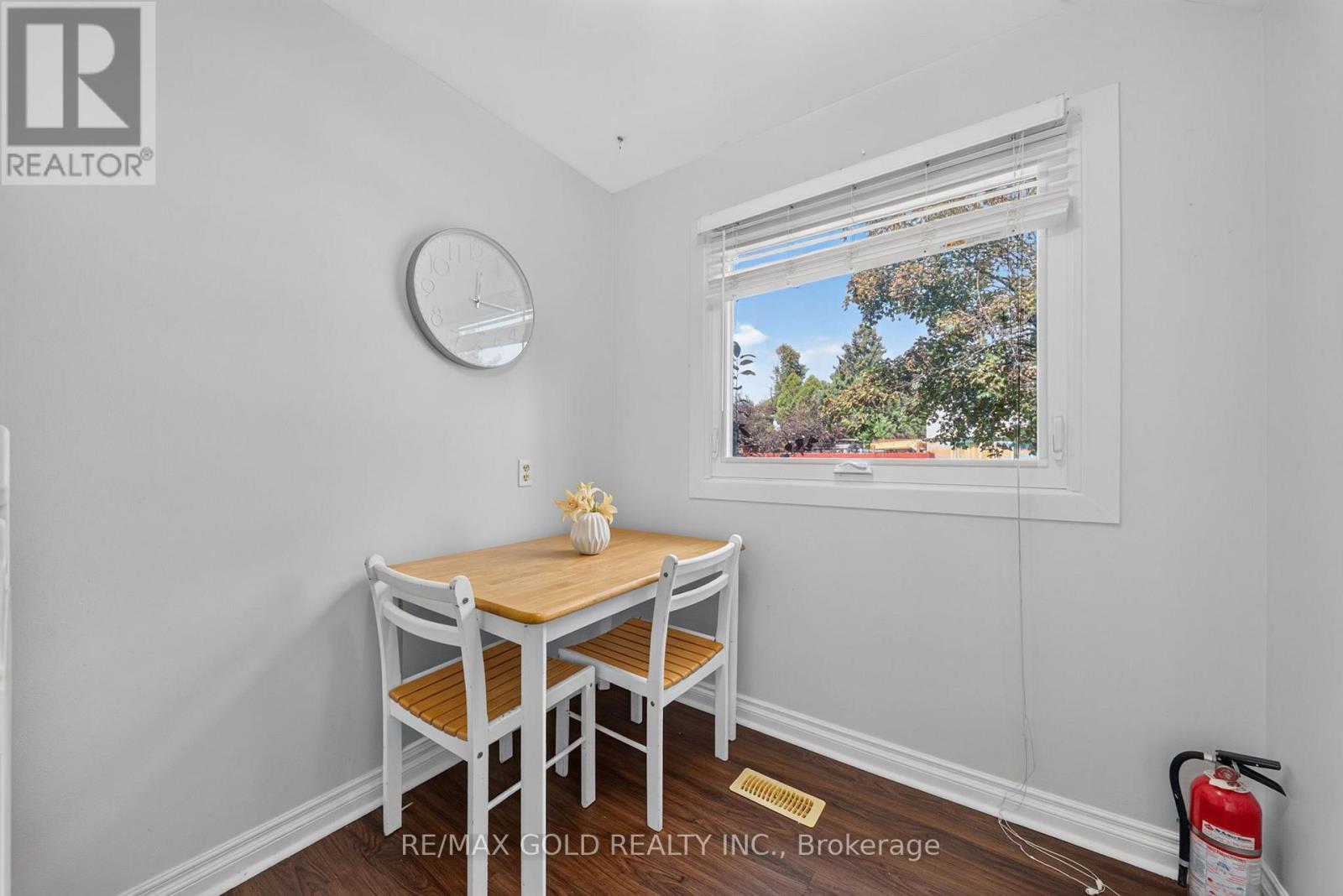 10 Jeffrey Street Property Photo 21