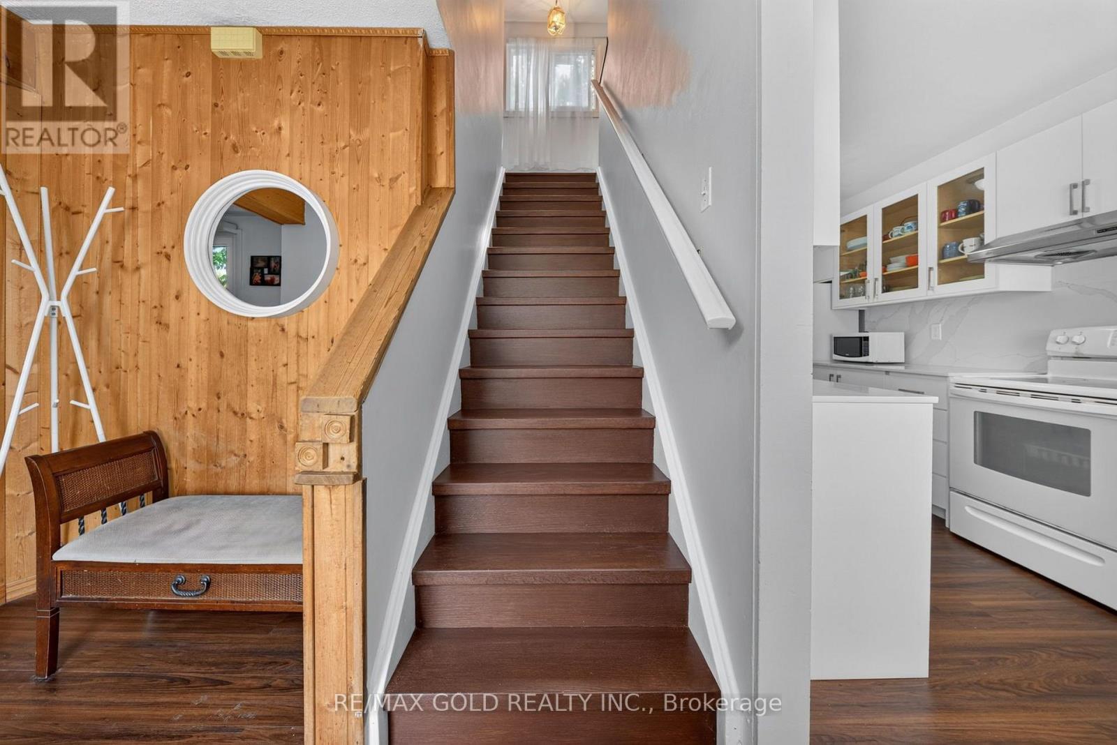 10 Jeffrey Street Property Photo 26